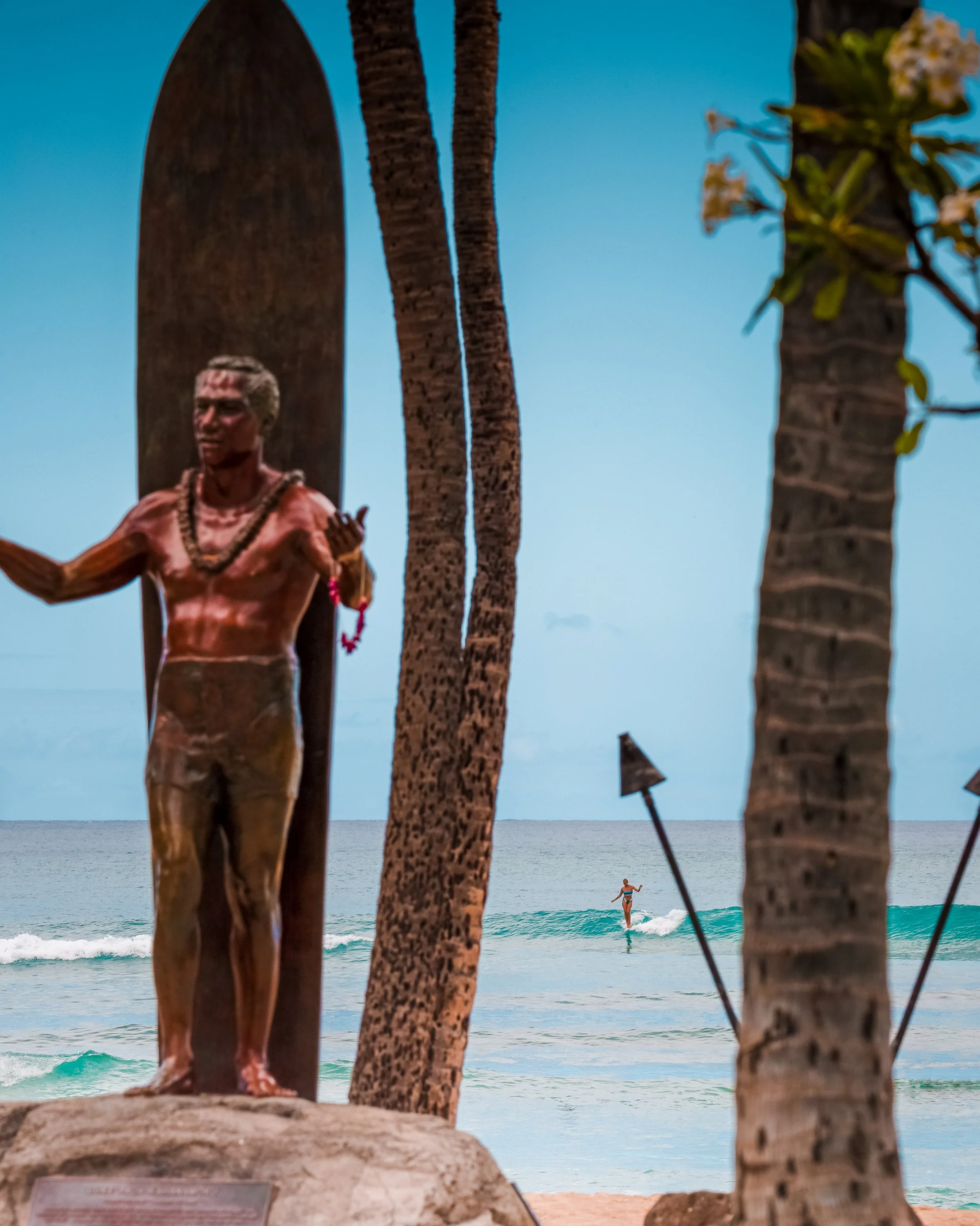 tommypierucki_fineartprint_hang_ten_with_duke_kahanamoku.jpg