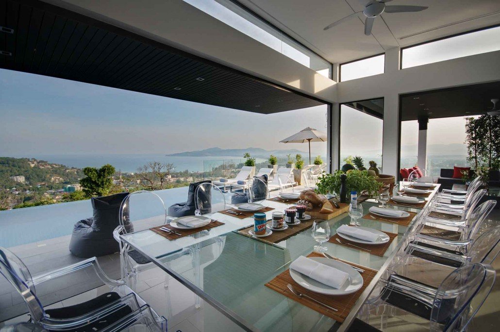 poolside-dining-1030x684.jpeg