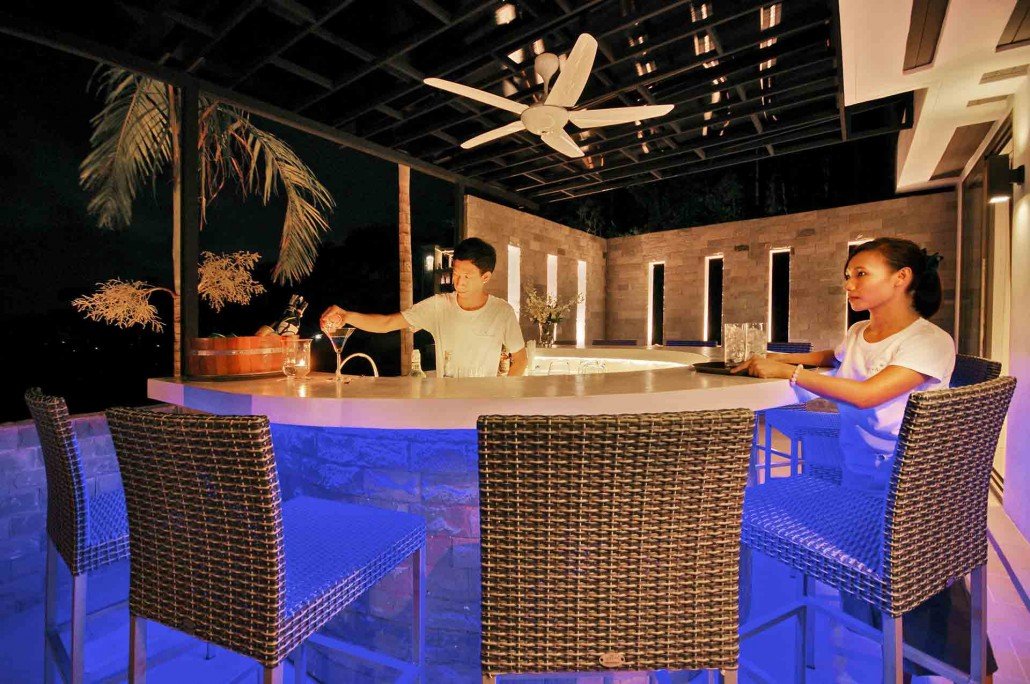 the-cocktail-bar-1030x684.jpeg