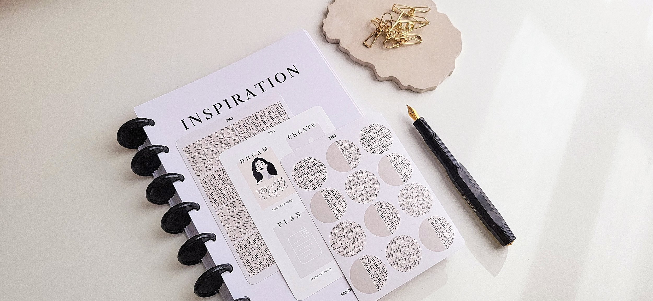 "C'est Le Moment" Sticker bundle