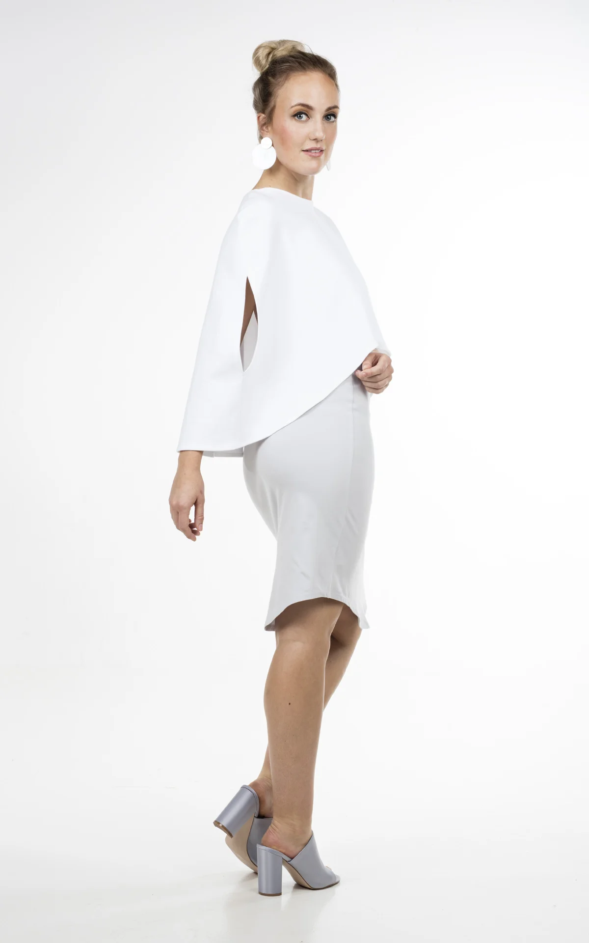 Daniella cape white 2.jpg