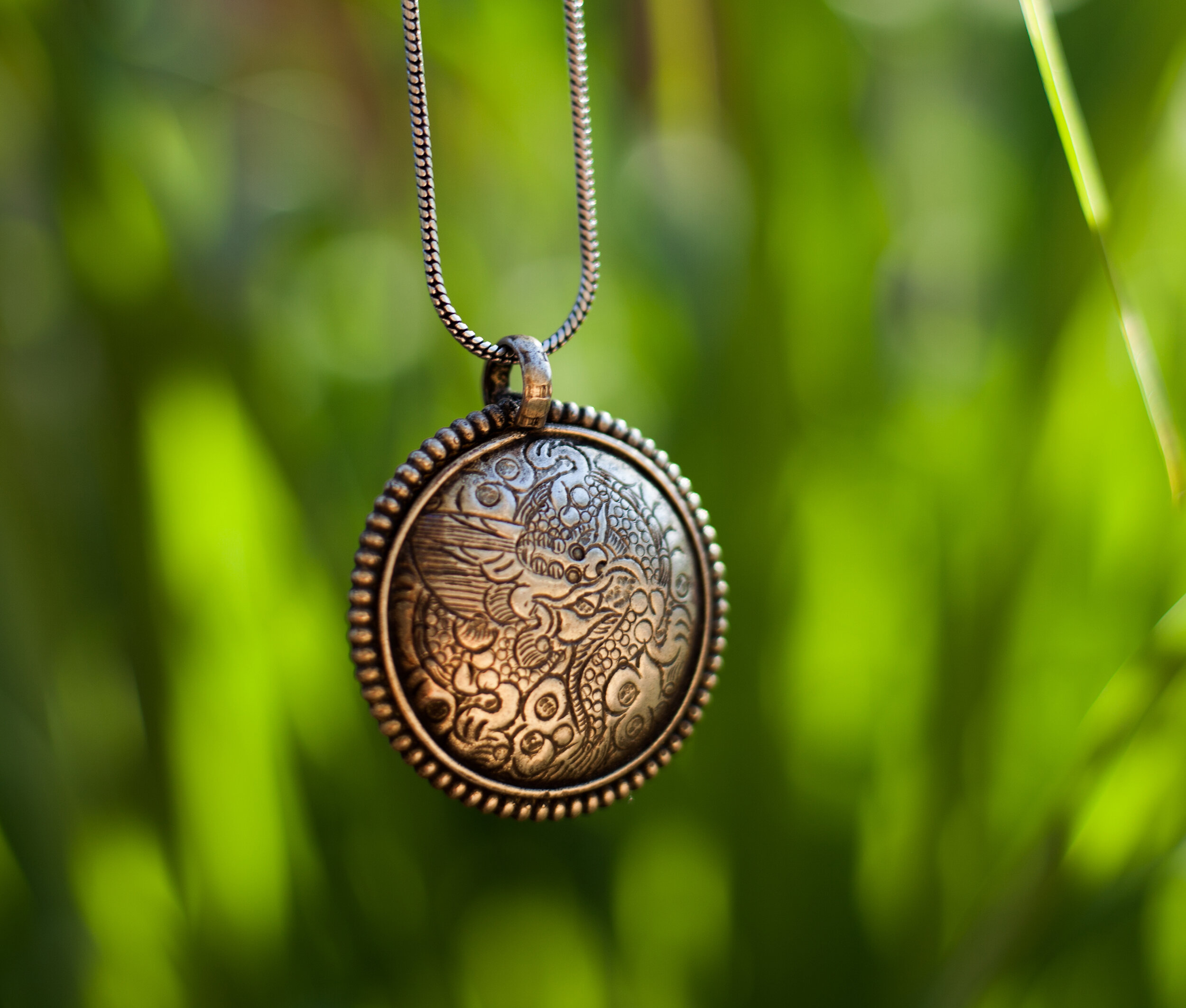 Side Muncher Pendant