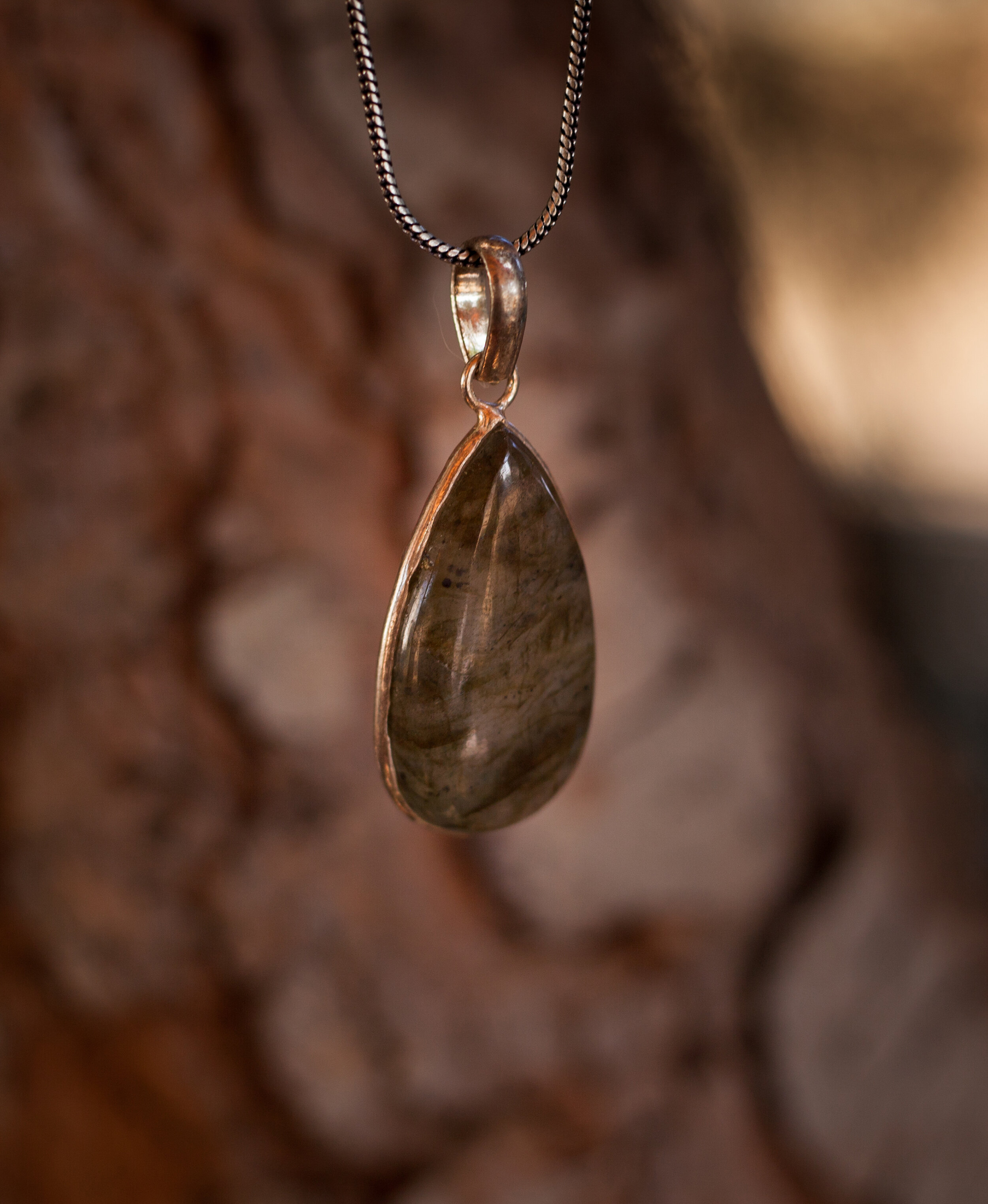 Labradorite Stone Pendant