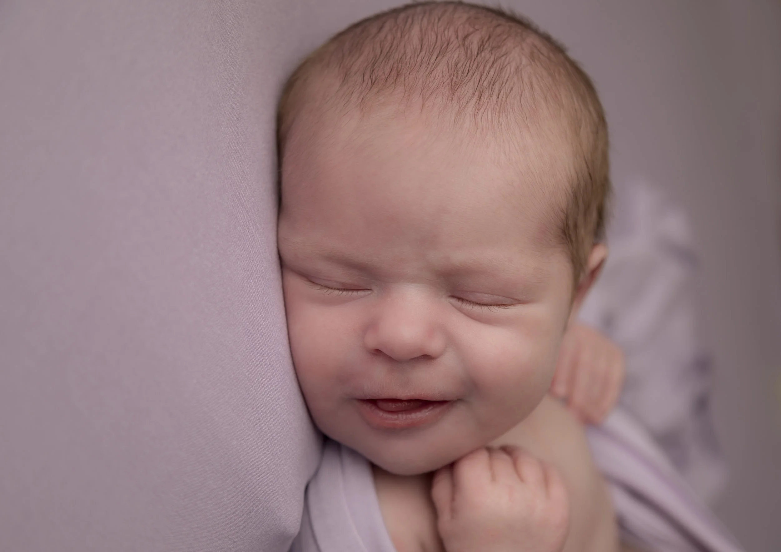 aowynnewborn-03.jpg