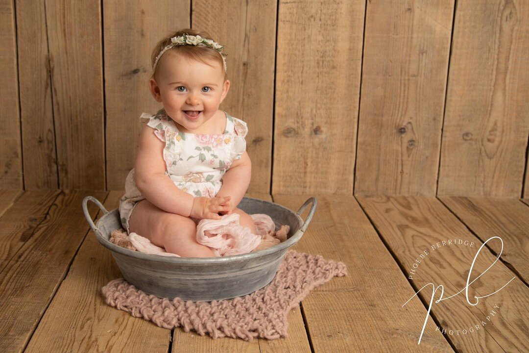 Oh isn&rsquo;t little F just the cutest? 🥰 #bedfordshirebabyphotography #bedfordshirebabyphotographer #biggleswadephotographer #babyphotographer #cambridgeshirephotographer #babyphotoshootideas #hertfordshirephotographer #bedfordshirephotography #ba