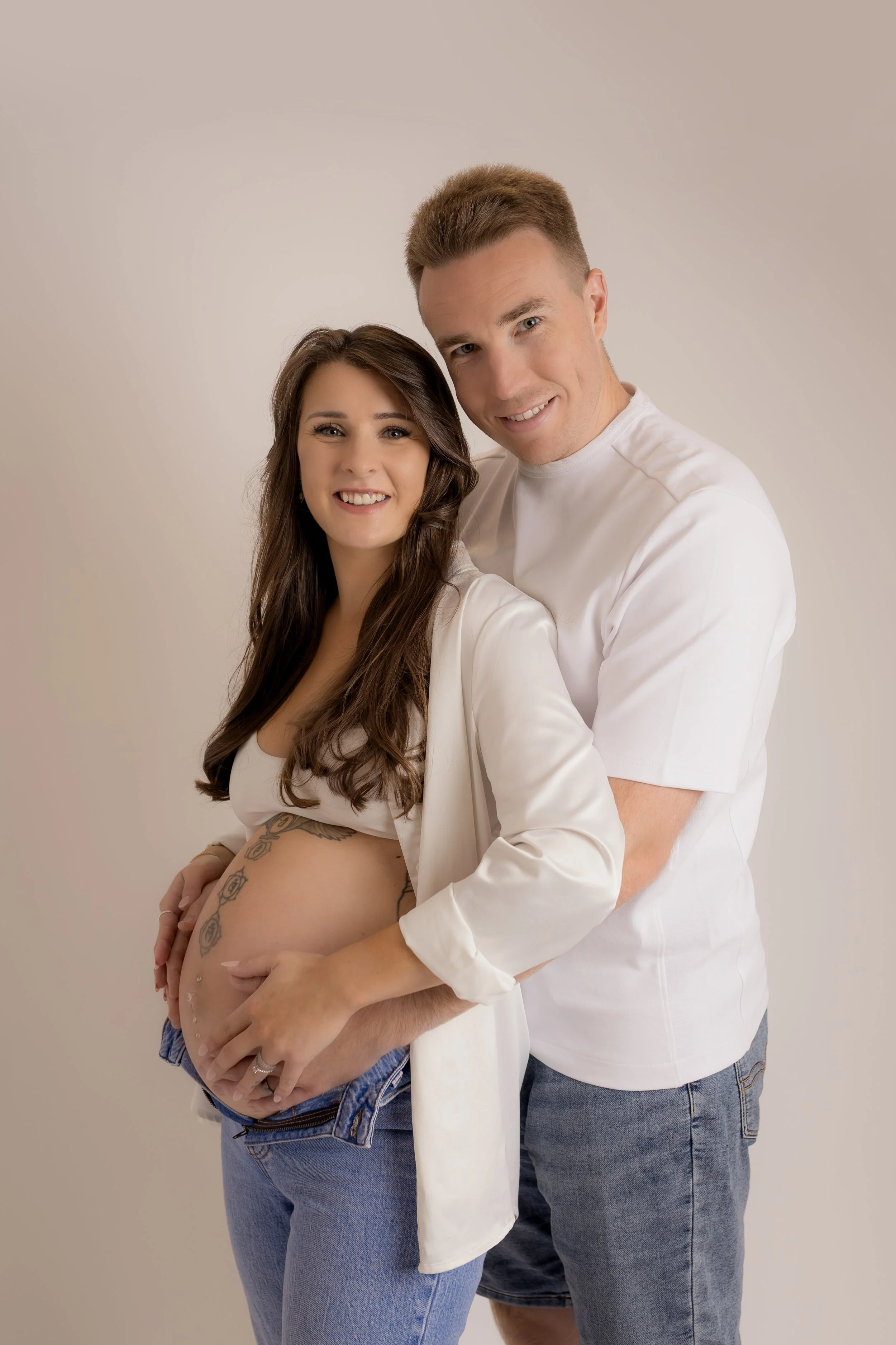 couple maternity photoshoot cambridgeshire