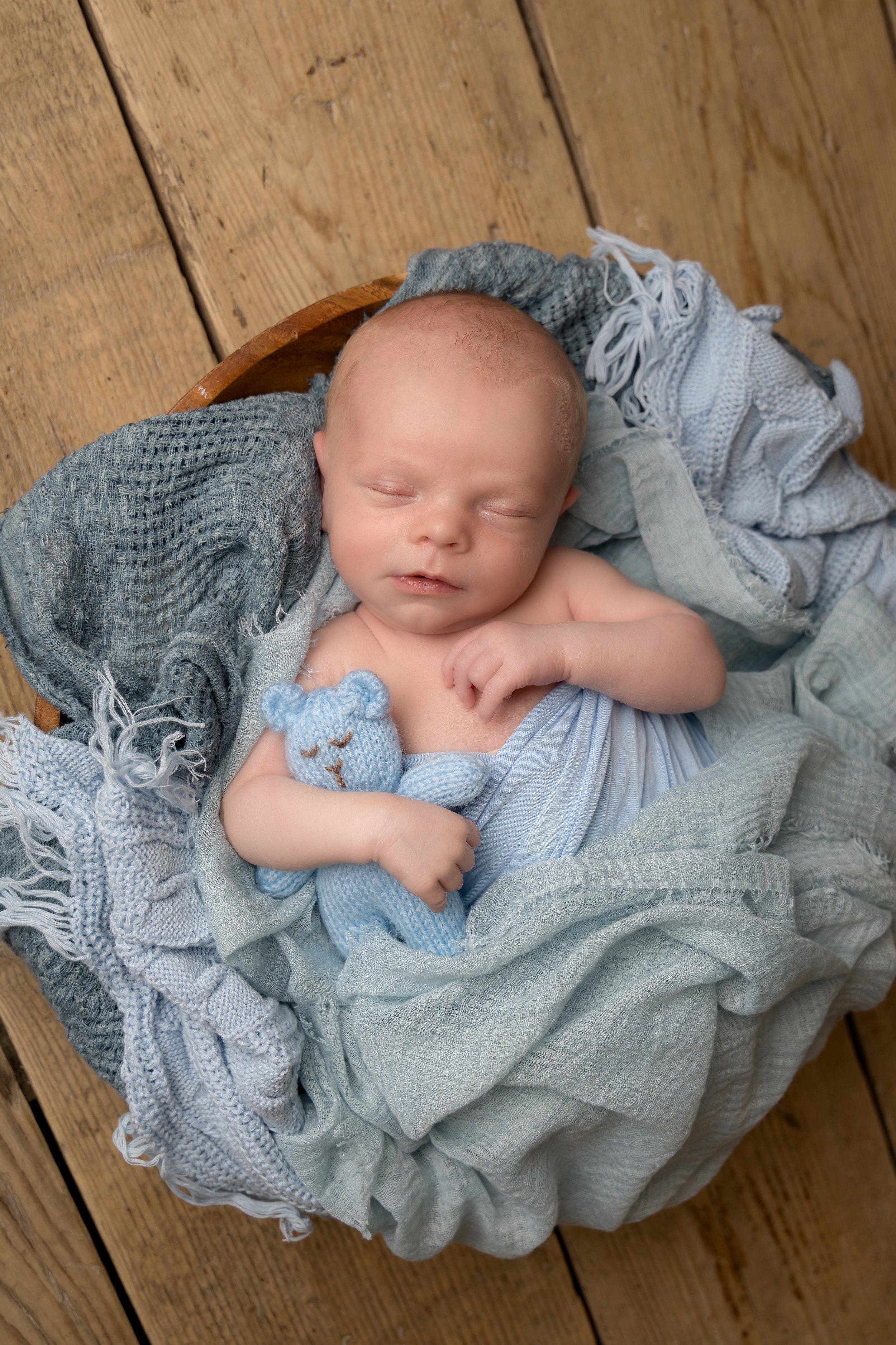 boy in blue photoshoot biggleswade