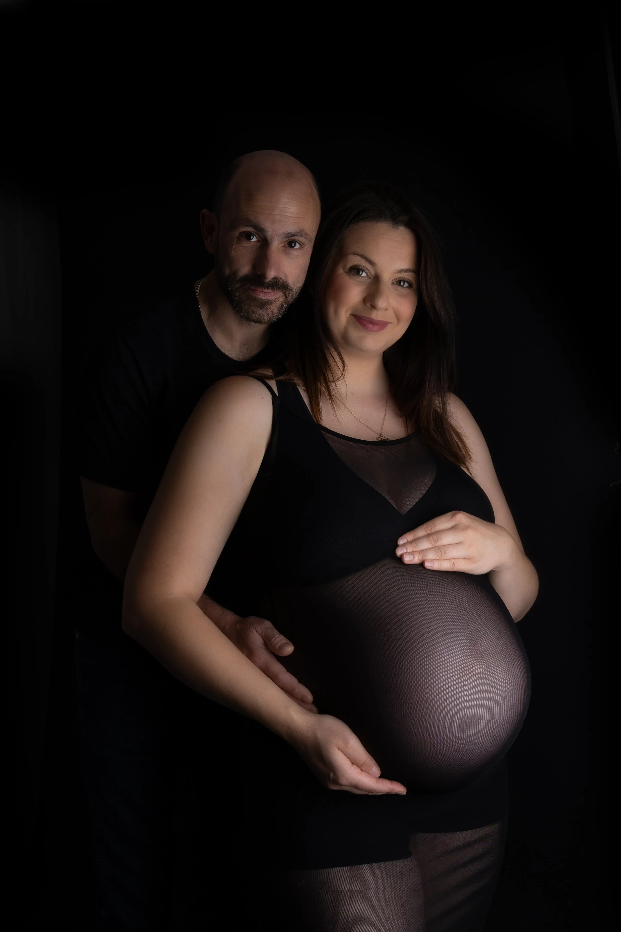 couple maternity session biggleswade