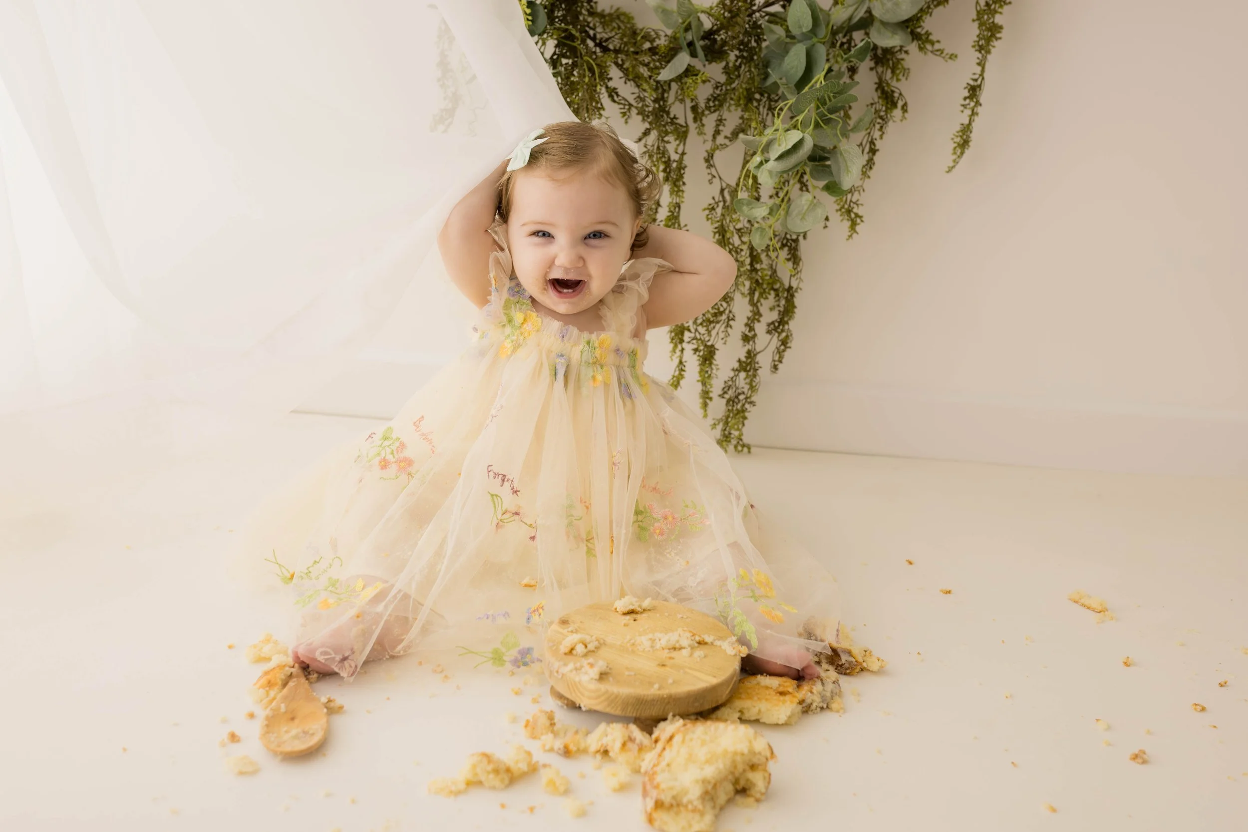 cake smash photoshoot bedfordshire