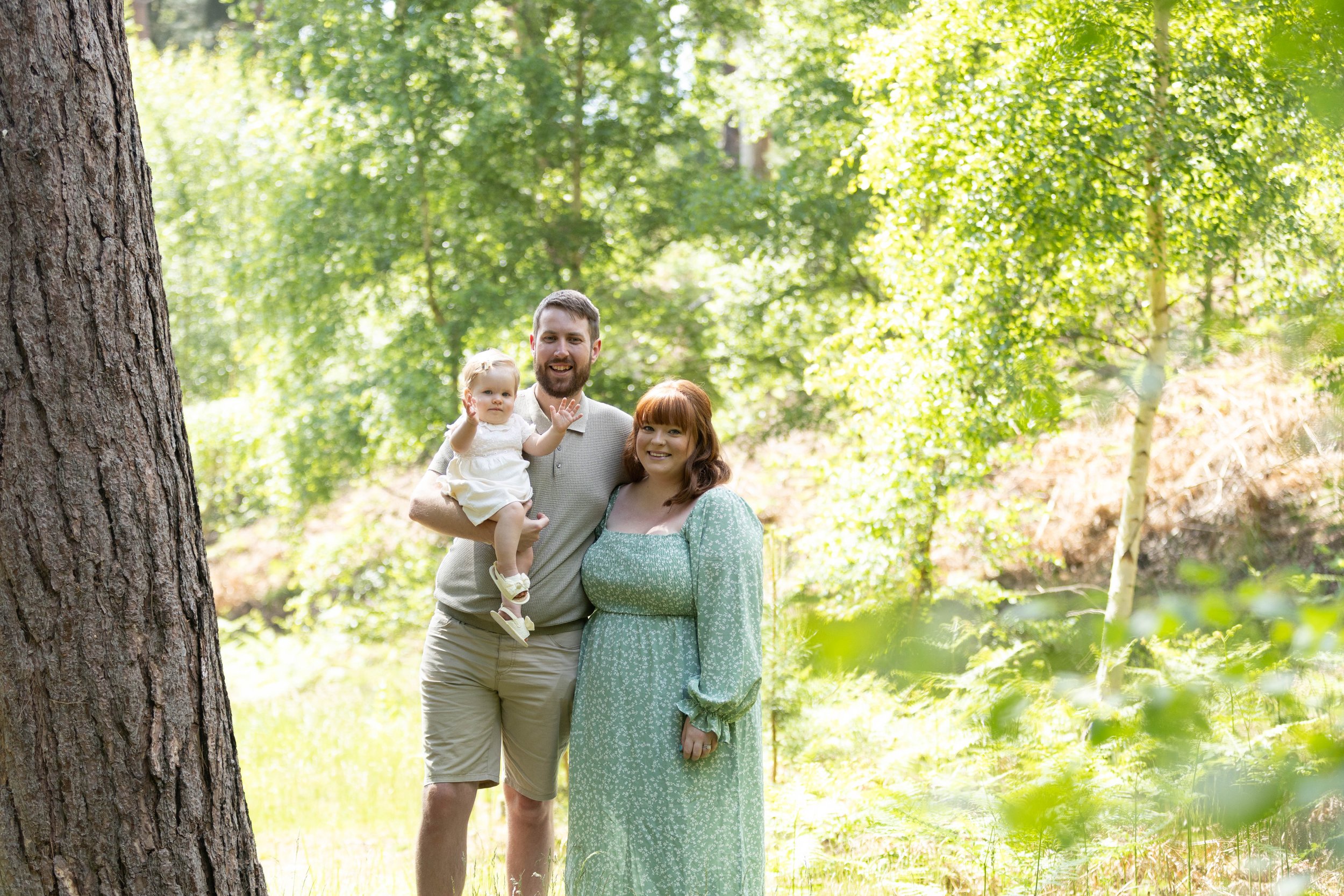 sunny outdoor family session cambridgeshire