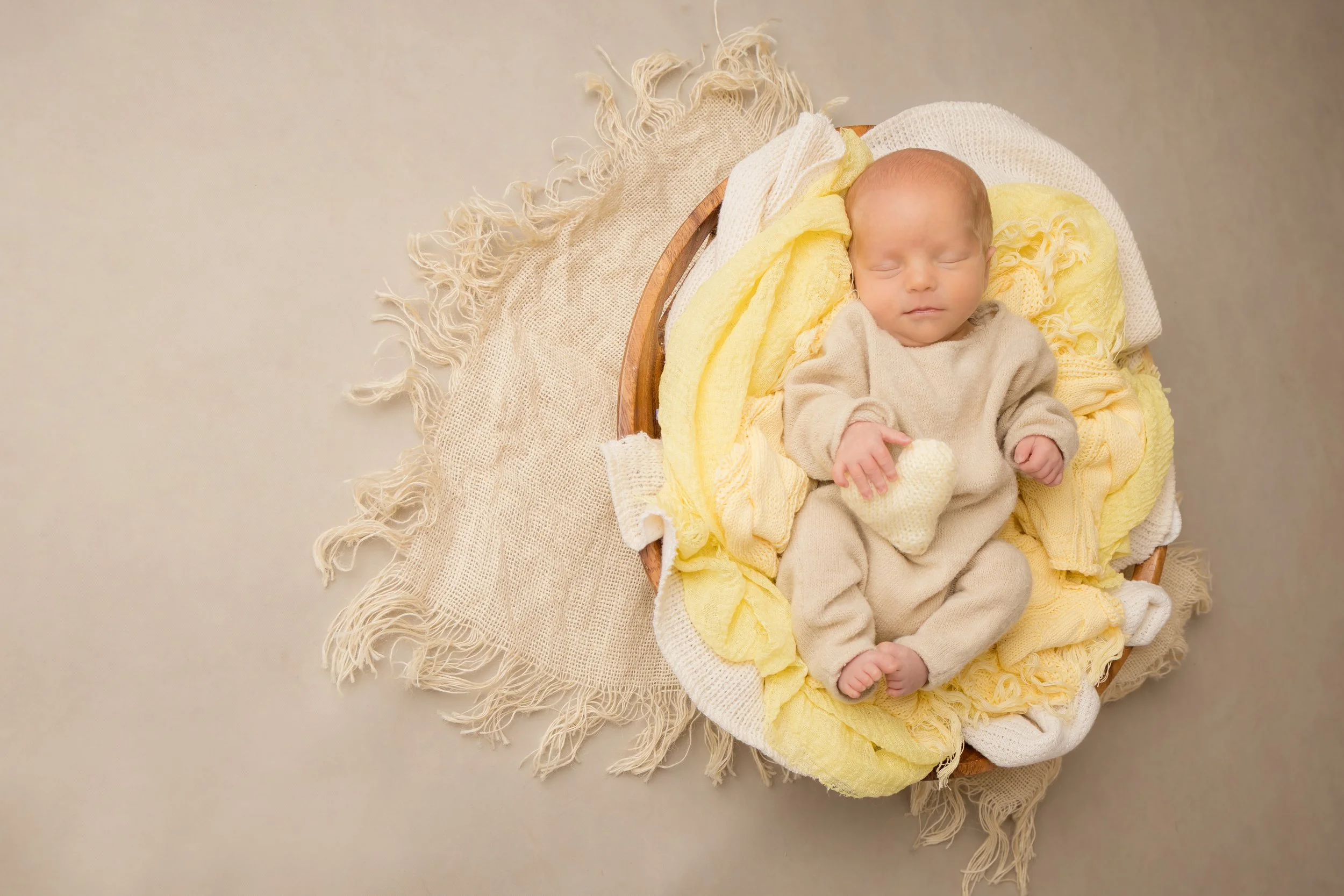 newborn session bedfordshire