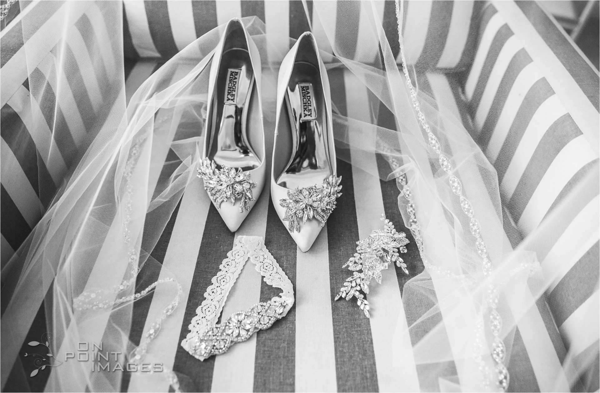 aria-wedding-photographs-june-connecticut-04.jpg