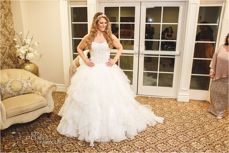 aria-winter-wedding-photographs-12.jpg