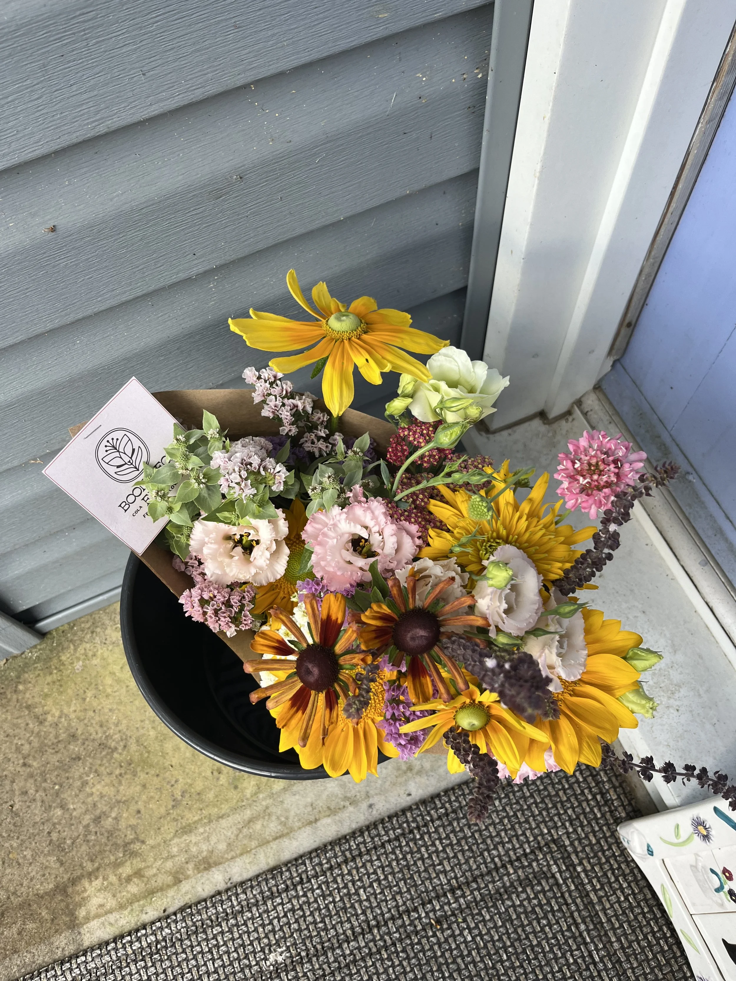 June bouquet share delivery.jpg