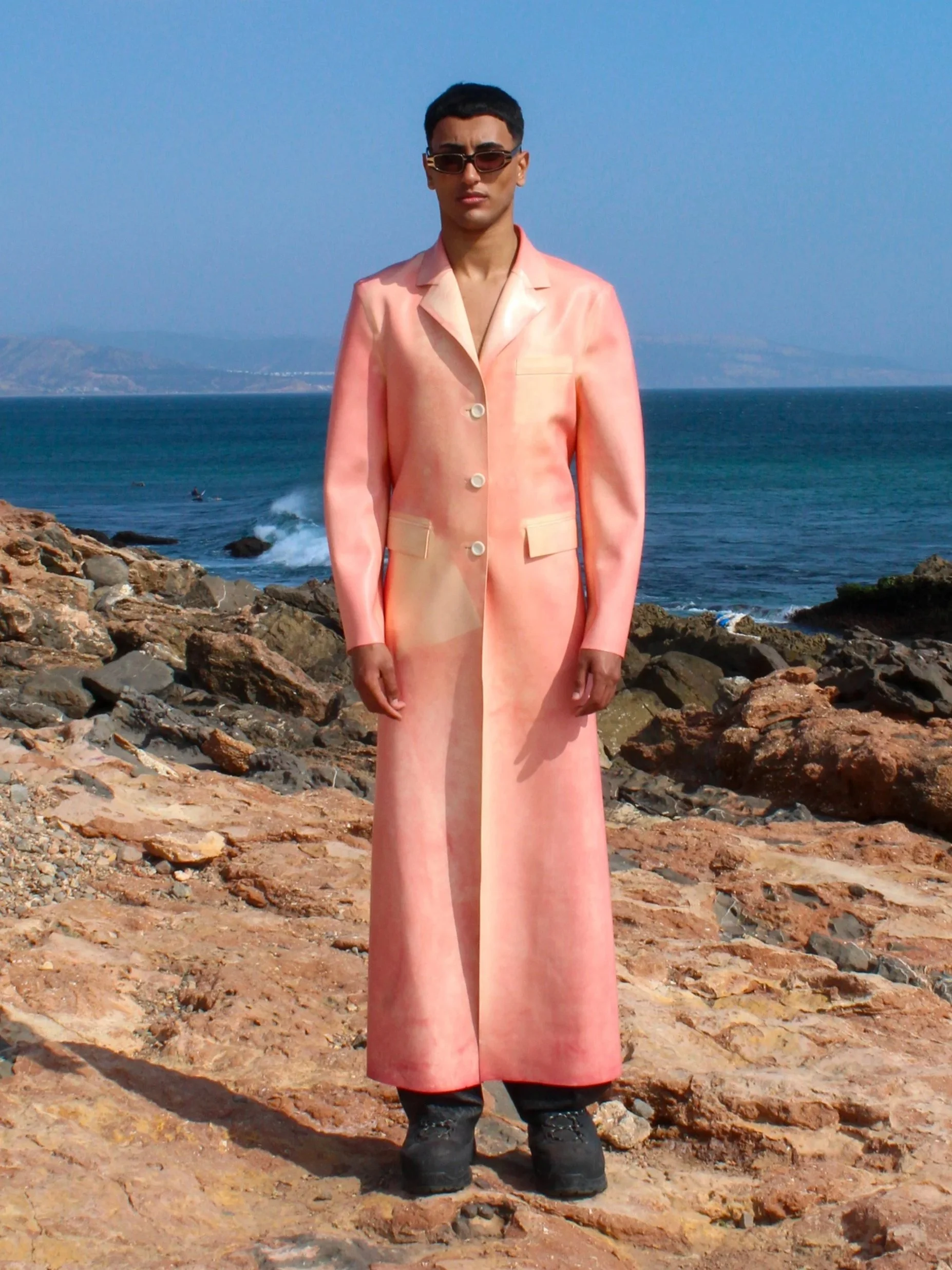 LOOK1.jpg