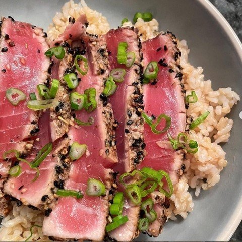 This seared yellowfin tuna from our customer @mattcooksstuff has us 😍.

What's your favorite item to pick up from Pescadeli?

#bethesdamd #pescadeli #freshtuna #cookwithus