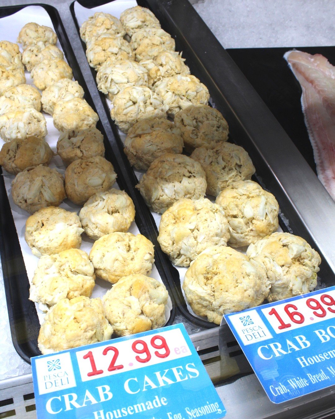 Ready for something other than turkey? Try one of our signature crab cakes or crab bombs. 

#pescadeli #crabcake #bluecrab