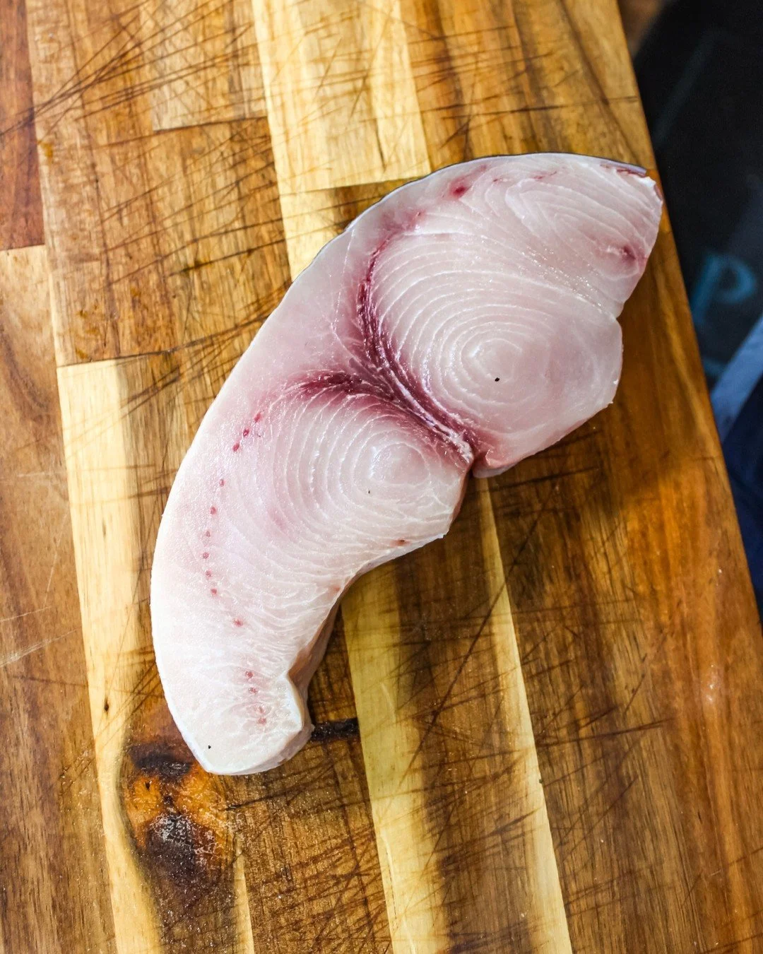 Swordfish is fantastic on the grill - it's meaty and holds up well to high heat. Pair with our lemon caper sauce for light and tasty summer meal. 

#swordfish #sustainableseafood #dmveats