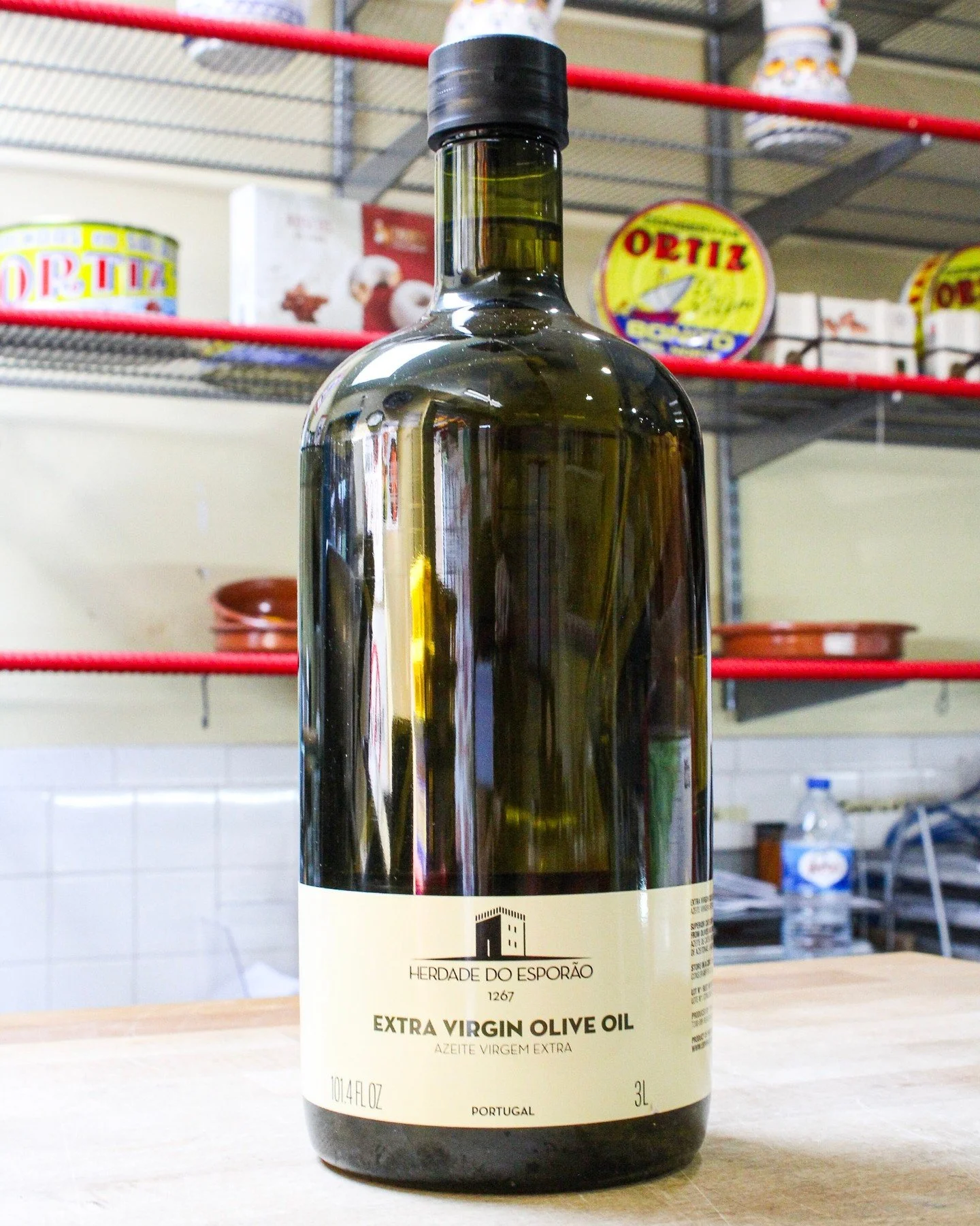 Honestly, nothing makes us happier than a giant bottle of olive oil, especially when it's Spanish olive oil. 

#oliveoil #dmveats