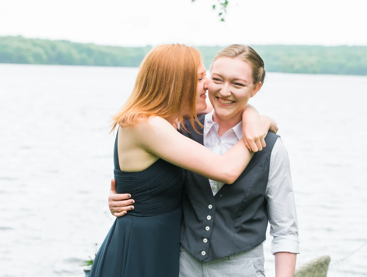 20 - Jamestown backyard wedding-20.jpg