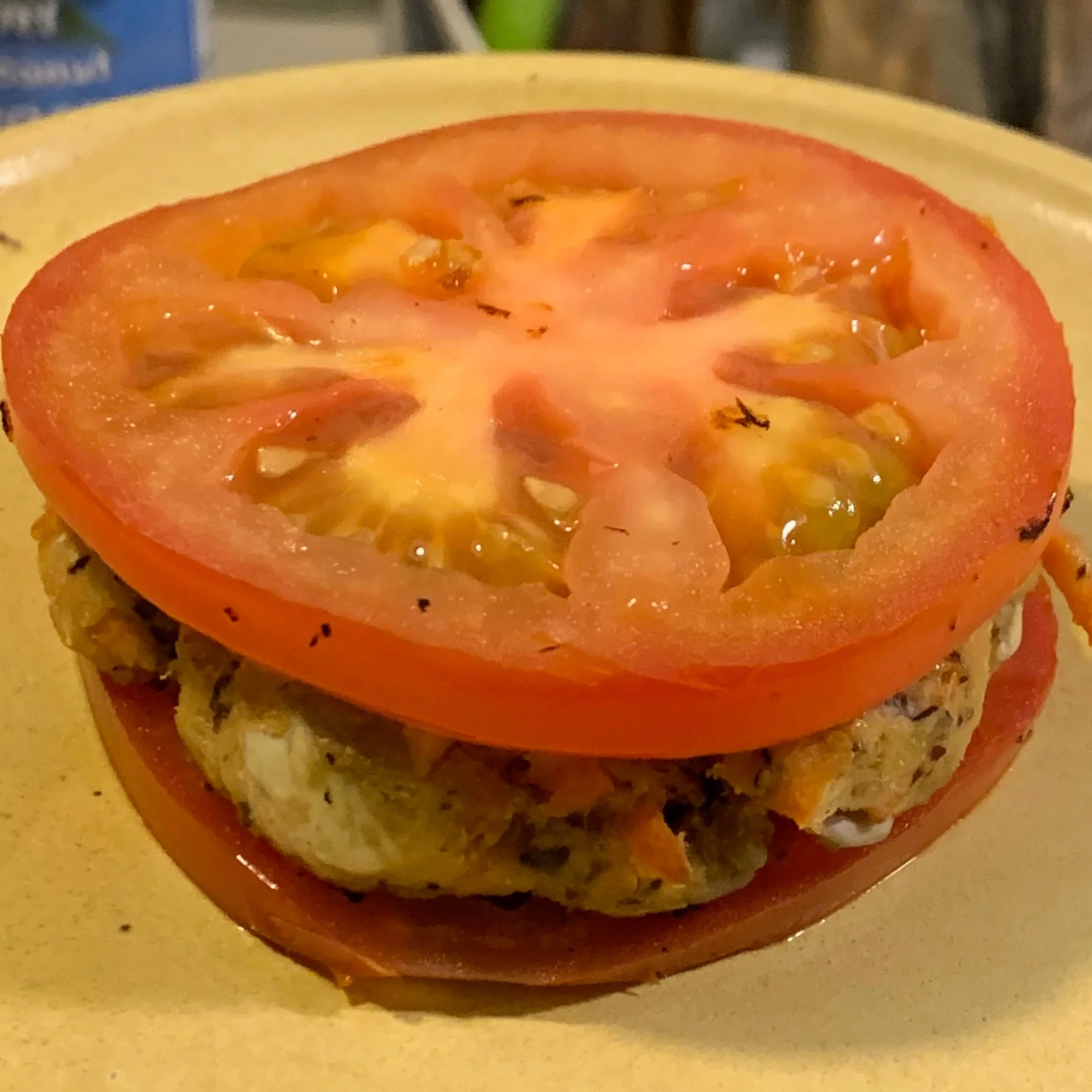 "cab" cakes ~ a vegan summery cake, like a crab* cake... 