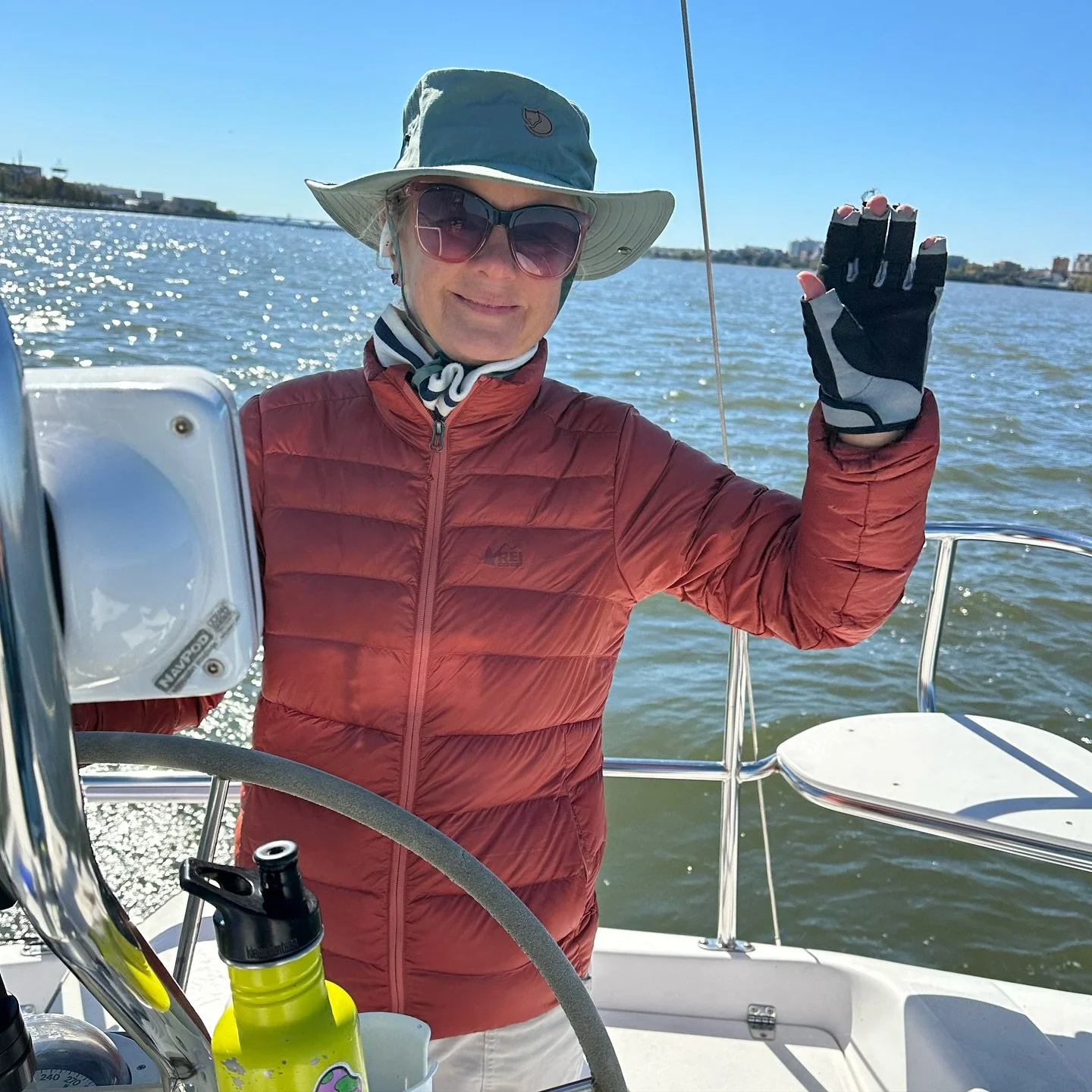 Nice sail today thanks to Dennis, skipper extraordinaire and a video from last Saturdays race ~
