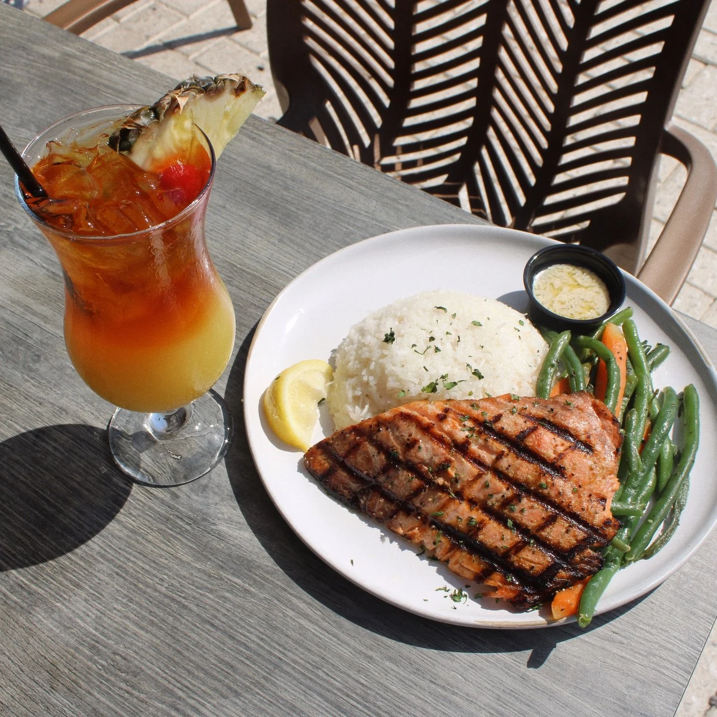 Hello weekend 👋 We look forward to serving you!