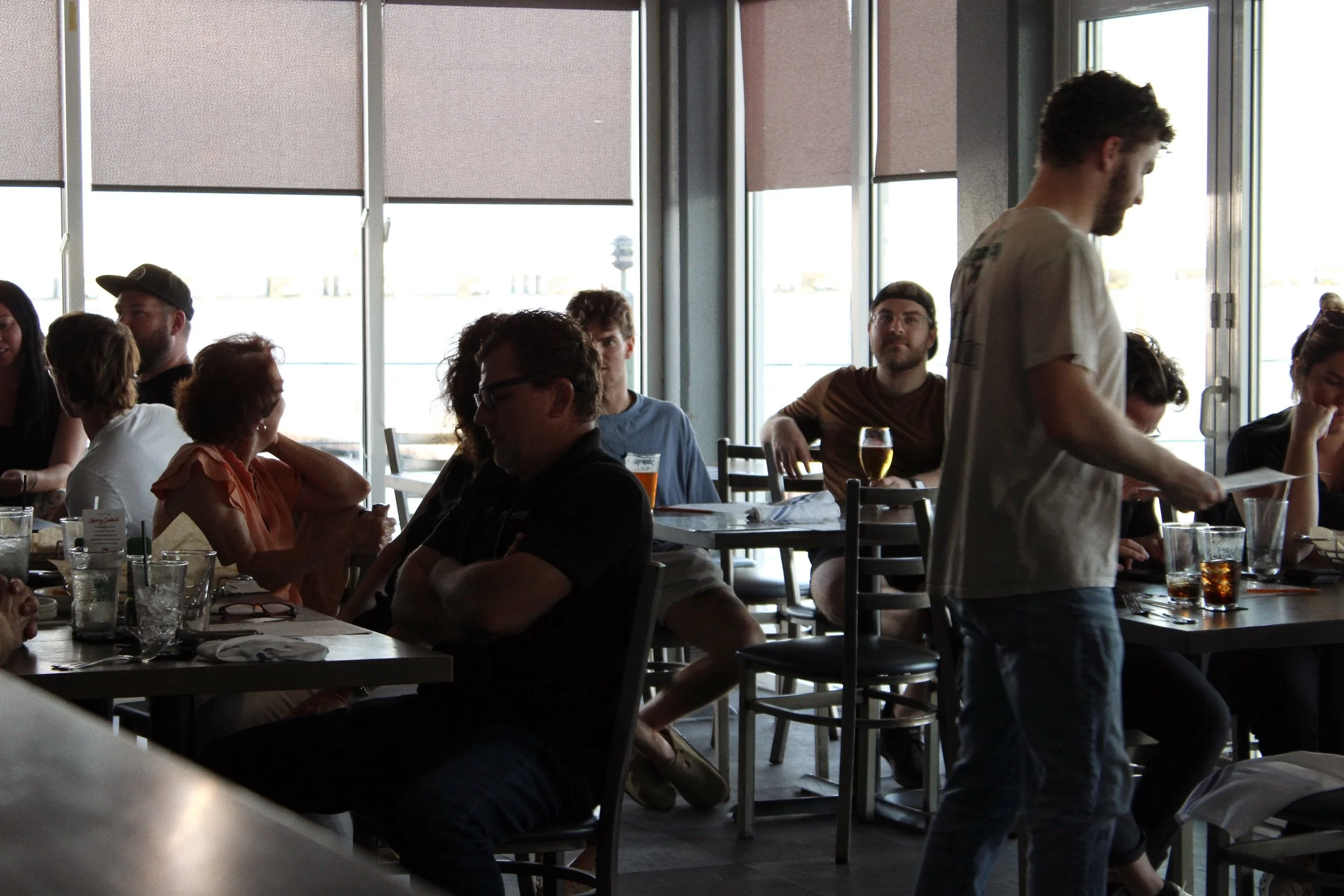Still time to reserve your spot TONIGHT for TRIVIA NIGHT! Trivia starts at 6pm; enjoy happiest hours specials from 5-6pm then begin to compete for the prizes by flexing your knowledge📚🍽️ More details &amp; reserve for your team at: RiverhouseFL.com