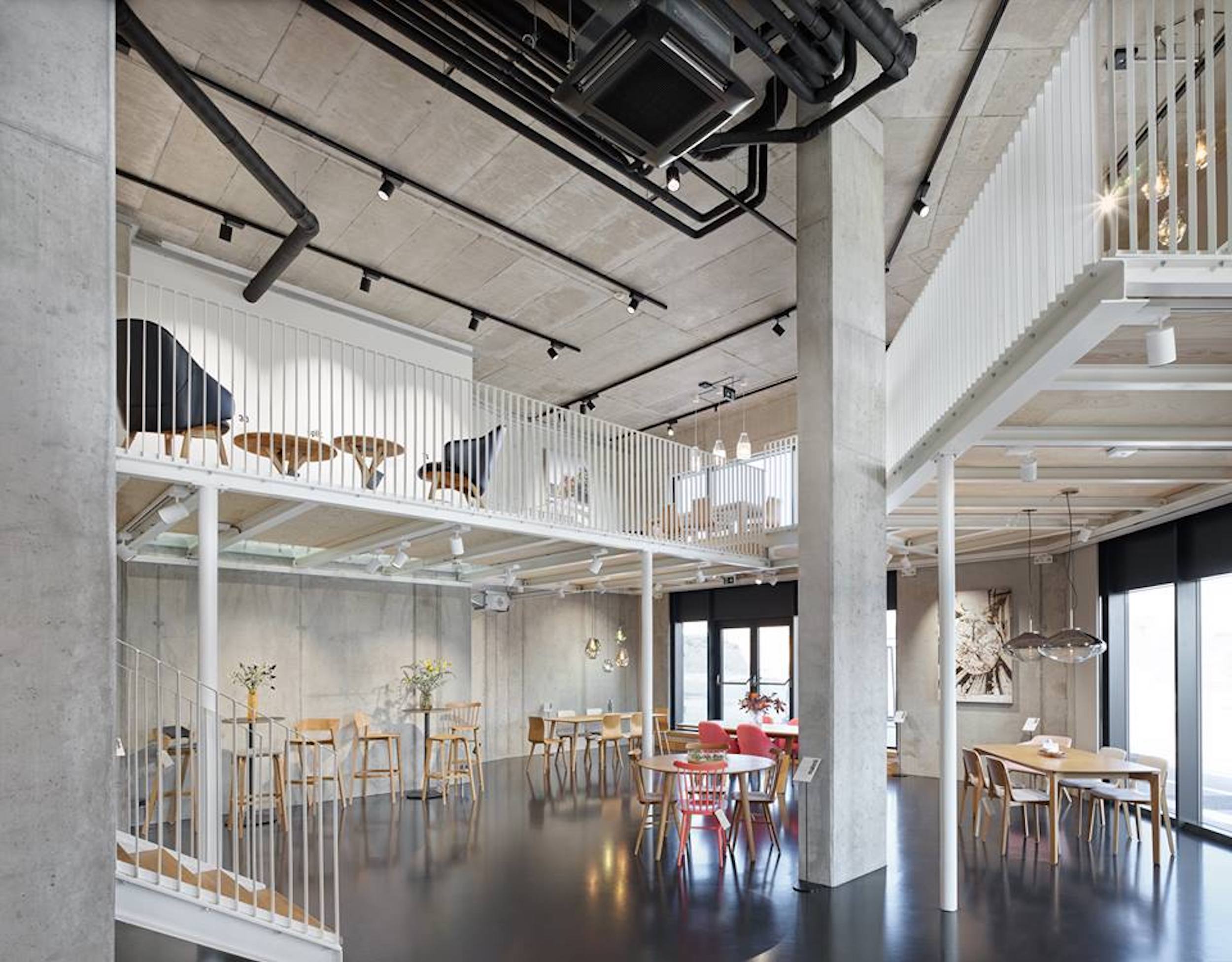 MONUMENT_TON_showroom_retail_09.jpg