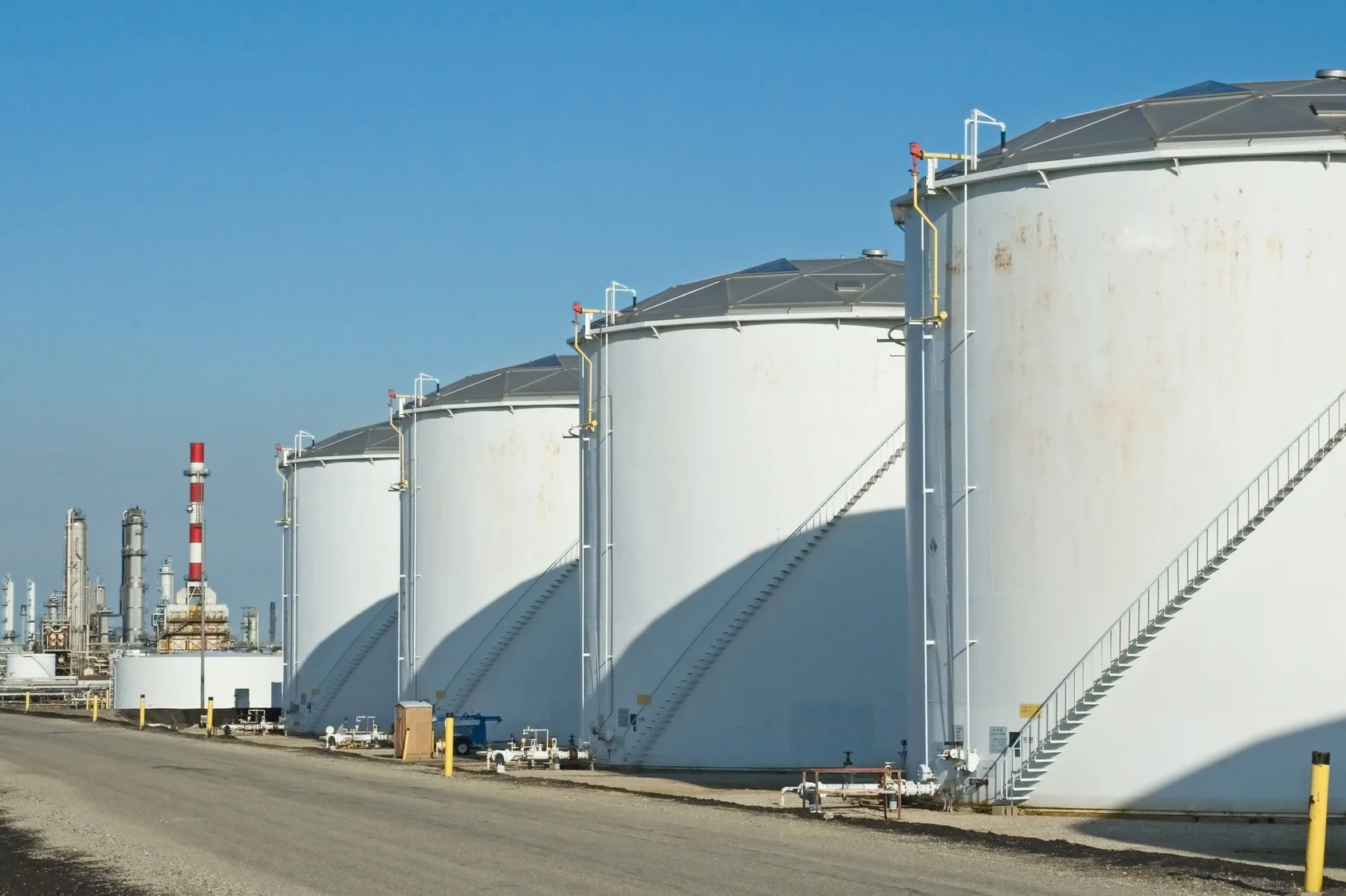 storage oil.jpg