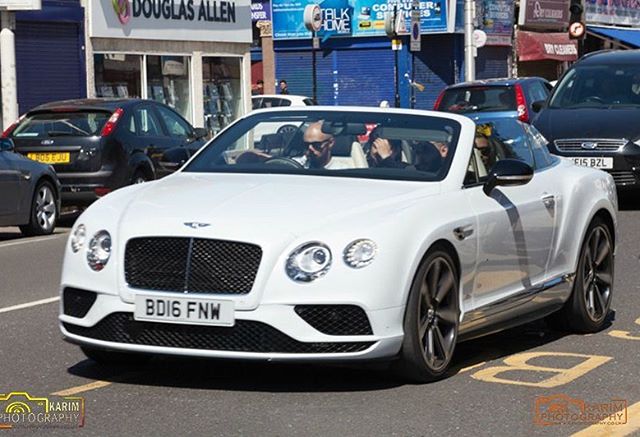 WE ARE CURRENTLY TAKING BOOKINGS SO PLEASE DM, EMAIL/CALL FOR INFO. photography @kphotographyuk #supercars #weddingcars #wisteriaforestgate #keepcalmmedia #wedding #weddingplanner #weddingphotography #mehndi #mehndievent #spacehire #hirespace #venue 