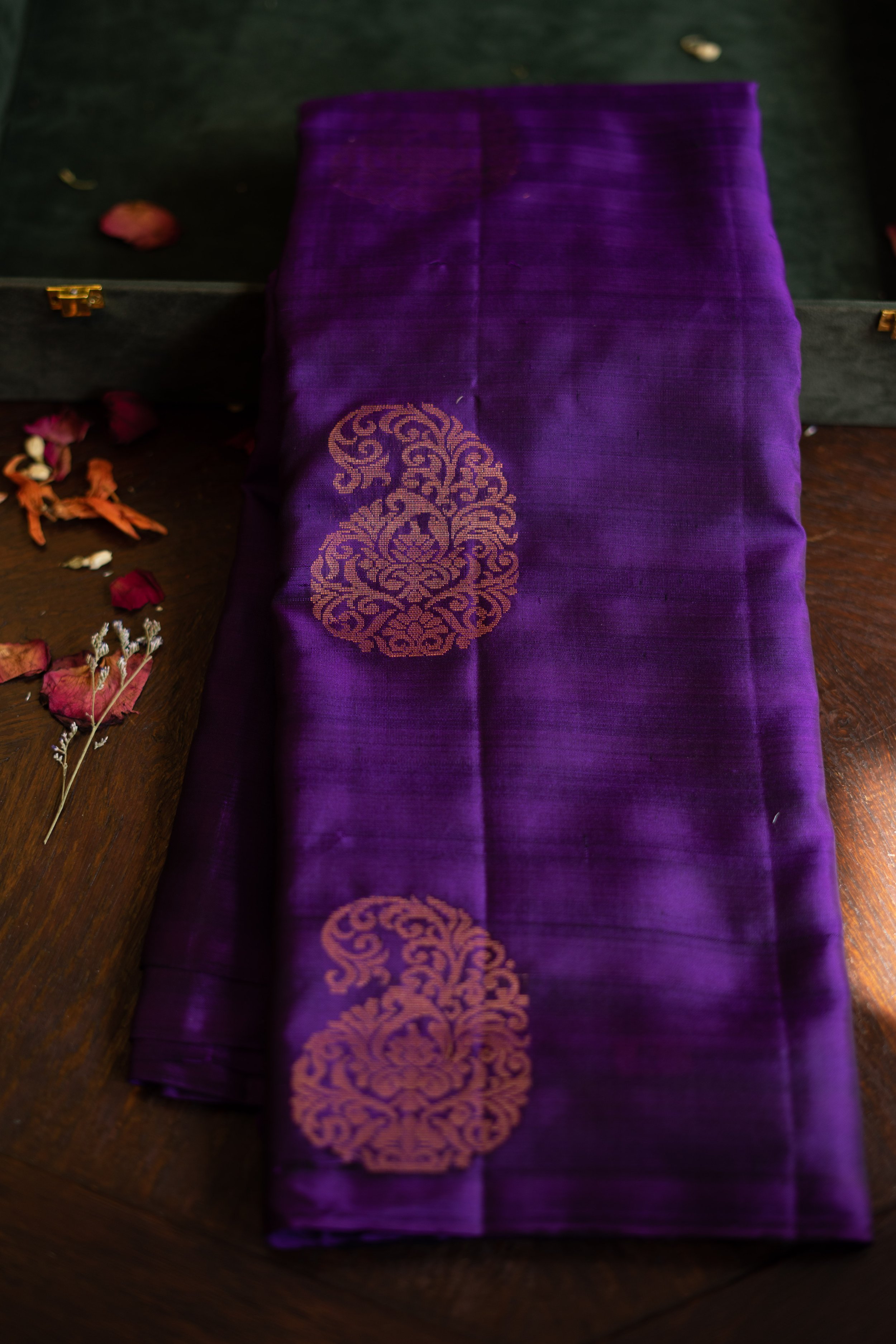Borderless Kanjeevaram Semi-silk saree 13629N – Griiham