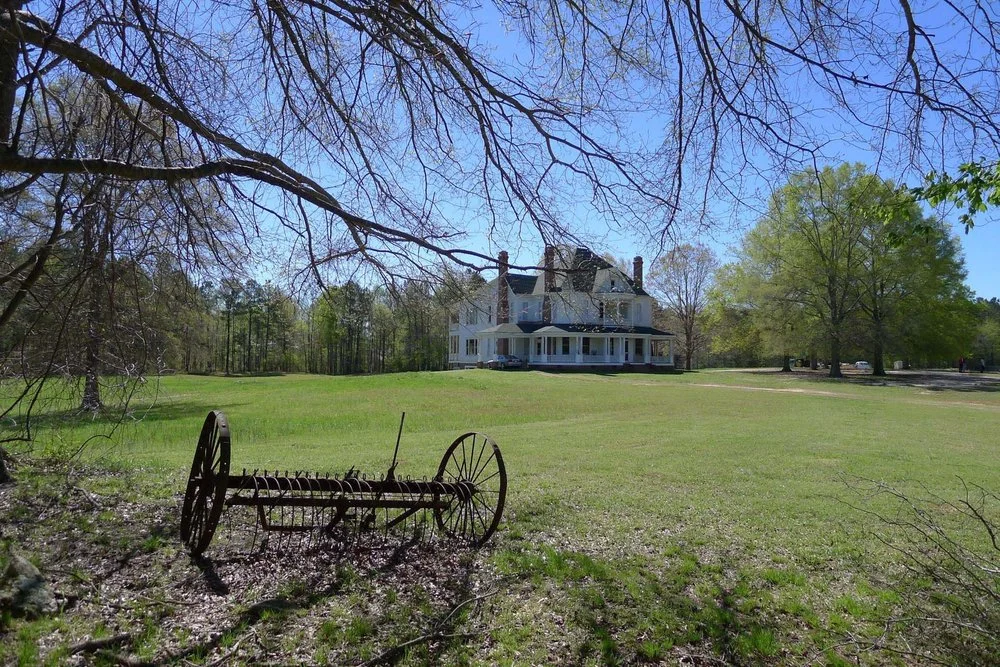 Farmhouse.jpg