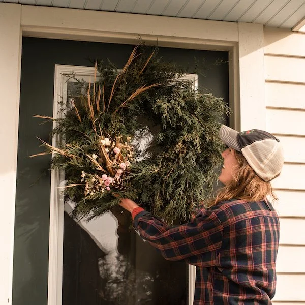 FUNDRAISER: Wreath Making for CASPCA!