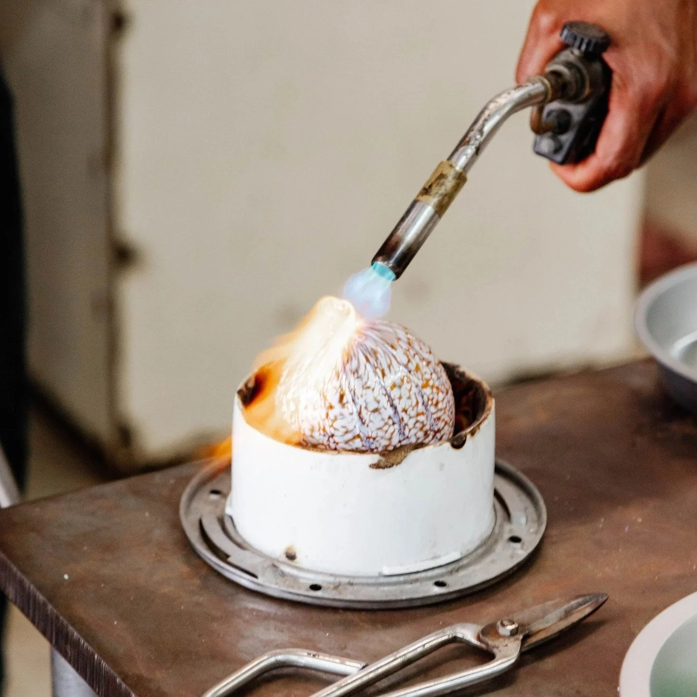 We've got a very exciting workshop coming up on Dec 6:

Make your own hand blown glass ornament with @milkglassblowing! No experience necessary. You can sign up for one of four time slots between 10-2pm. The workshop is 45 minutes long. Space is limi