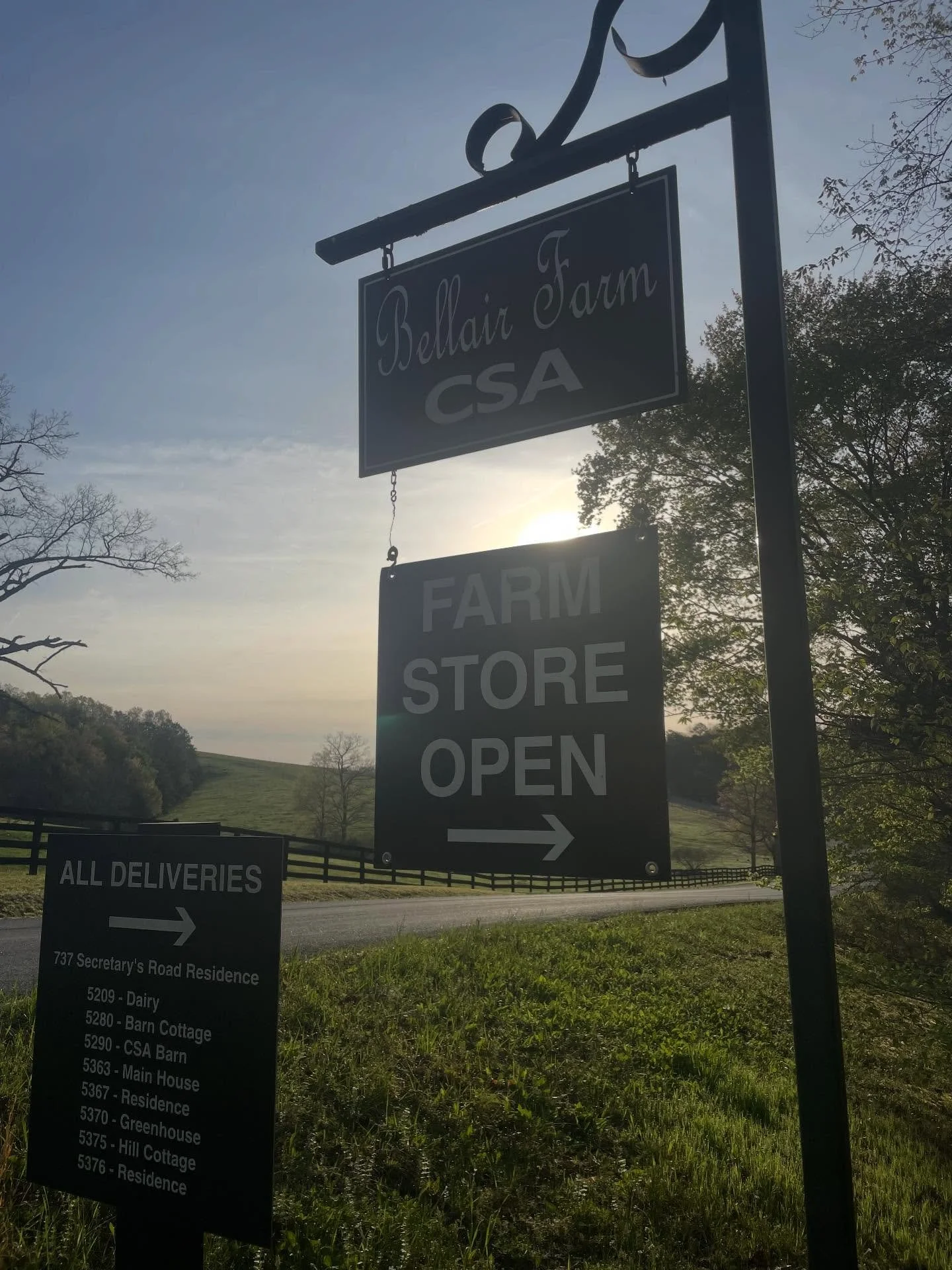 Barn store is open this weekend!!! Friday 10-4, Saturday 10-2. All other locations are CLOSED until next weekend. Happy new year come get local veggies and meats and things!