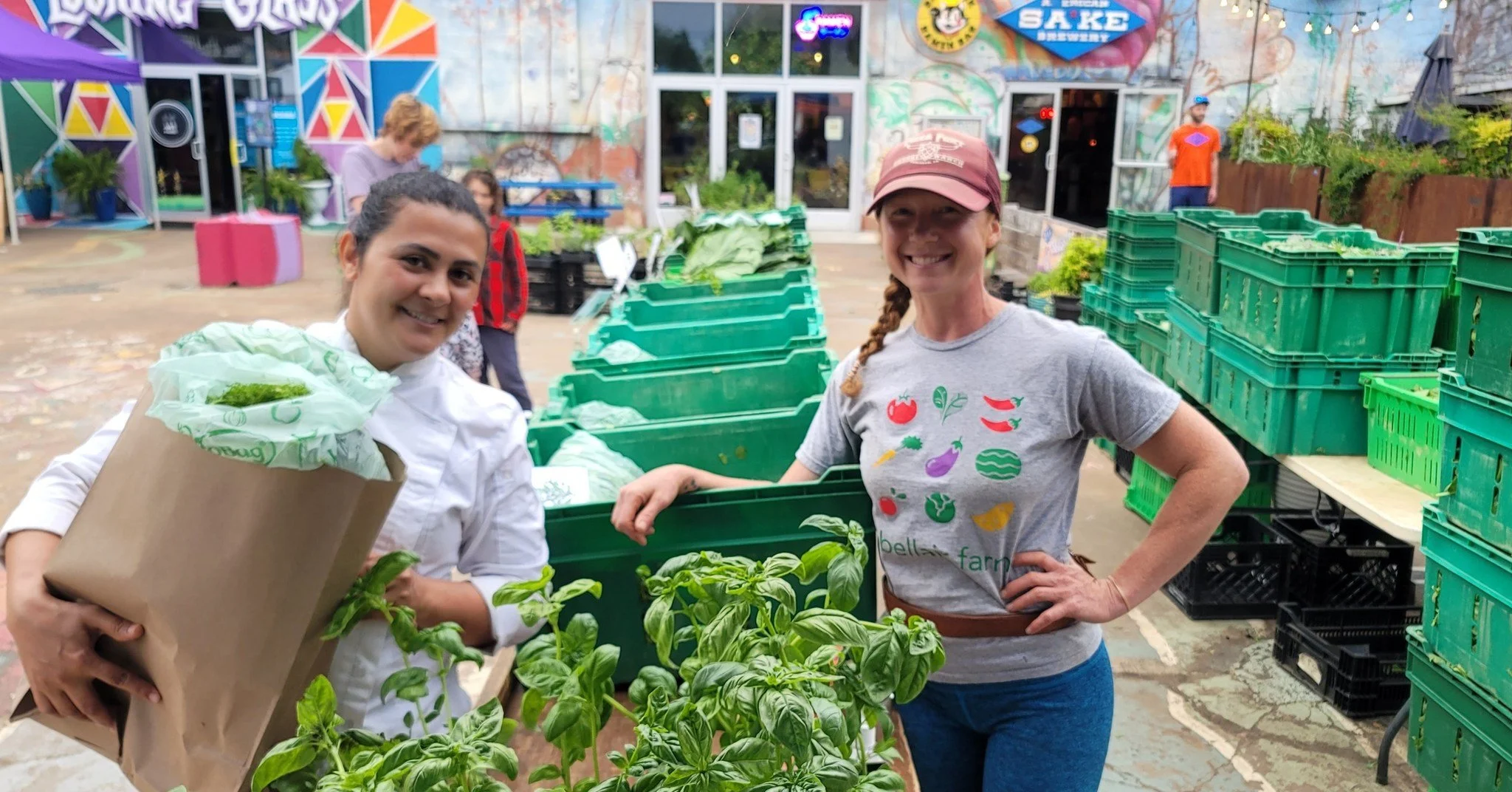 SUMMER HOURS UPDATE 🌞

Starting tomorrow: 
🚜 Barn Store Friday 9am-5pm
🚜 Barn Store Saturday 9am-2pm
💐 IX Market Saturday 8am-12pm

These warmer temperatures have us all outside and loving the sunshine, the first blooming trees, and the growth in