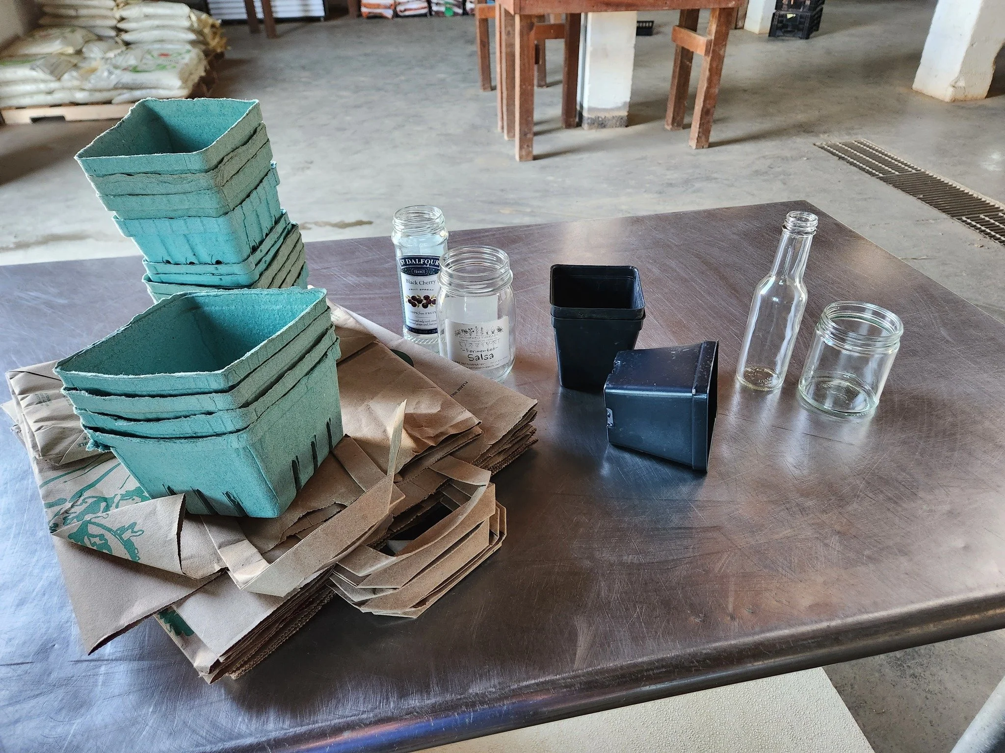 Barn Store Recyclables--we're collecting these this Saturday 9am-2pm

♻ clean, intact brown paper bags
♻ blue/green quarts, pints, half pints
♻ Bellair glass jars/bottles (from our tasty jarred goods)
♻ Bellair black pots (if you buy plant starts fro