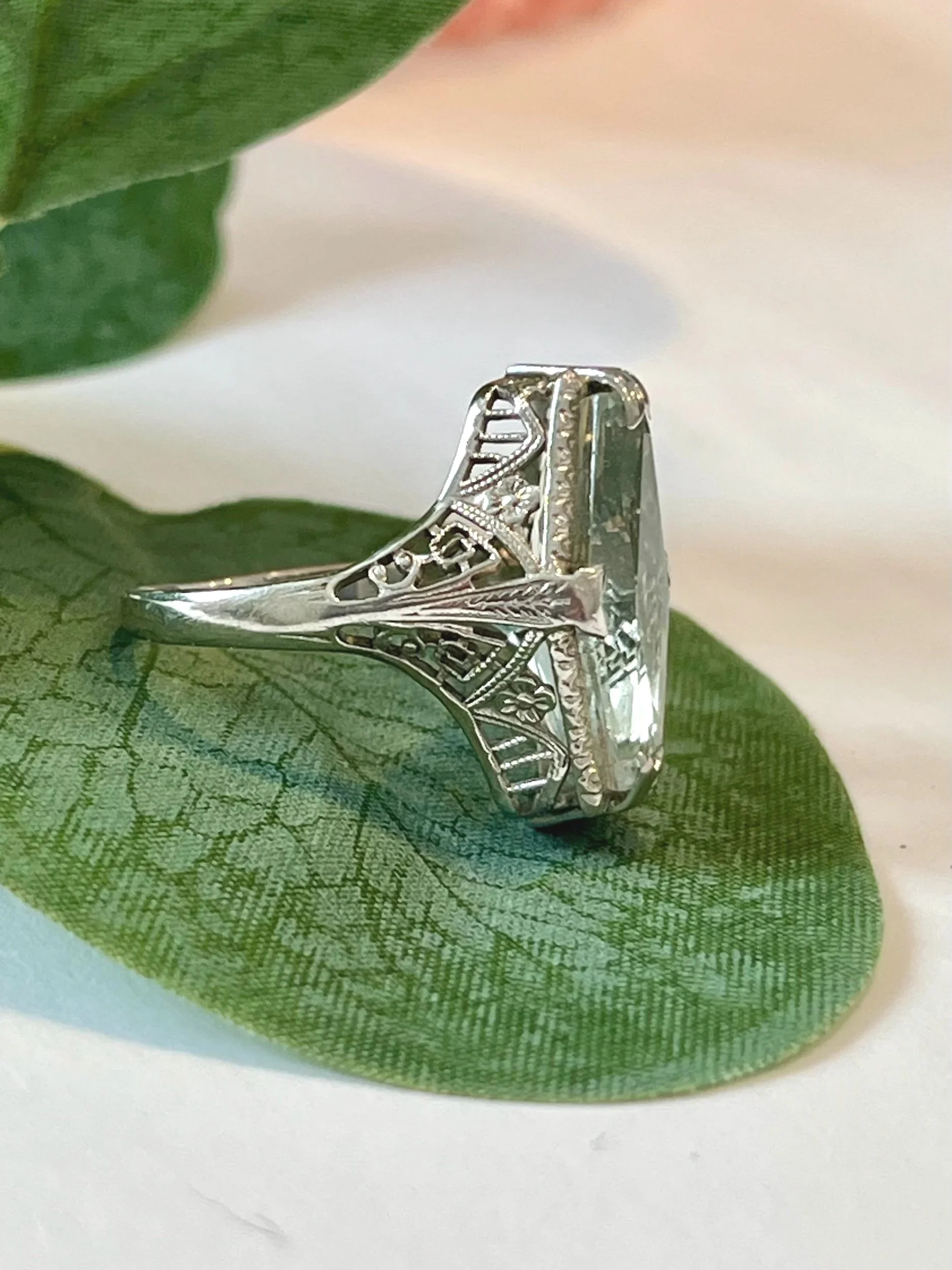 Vintage aquamarine ring