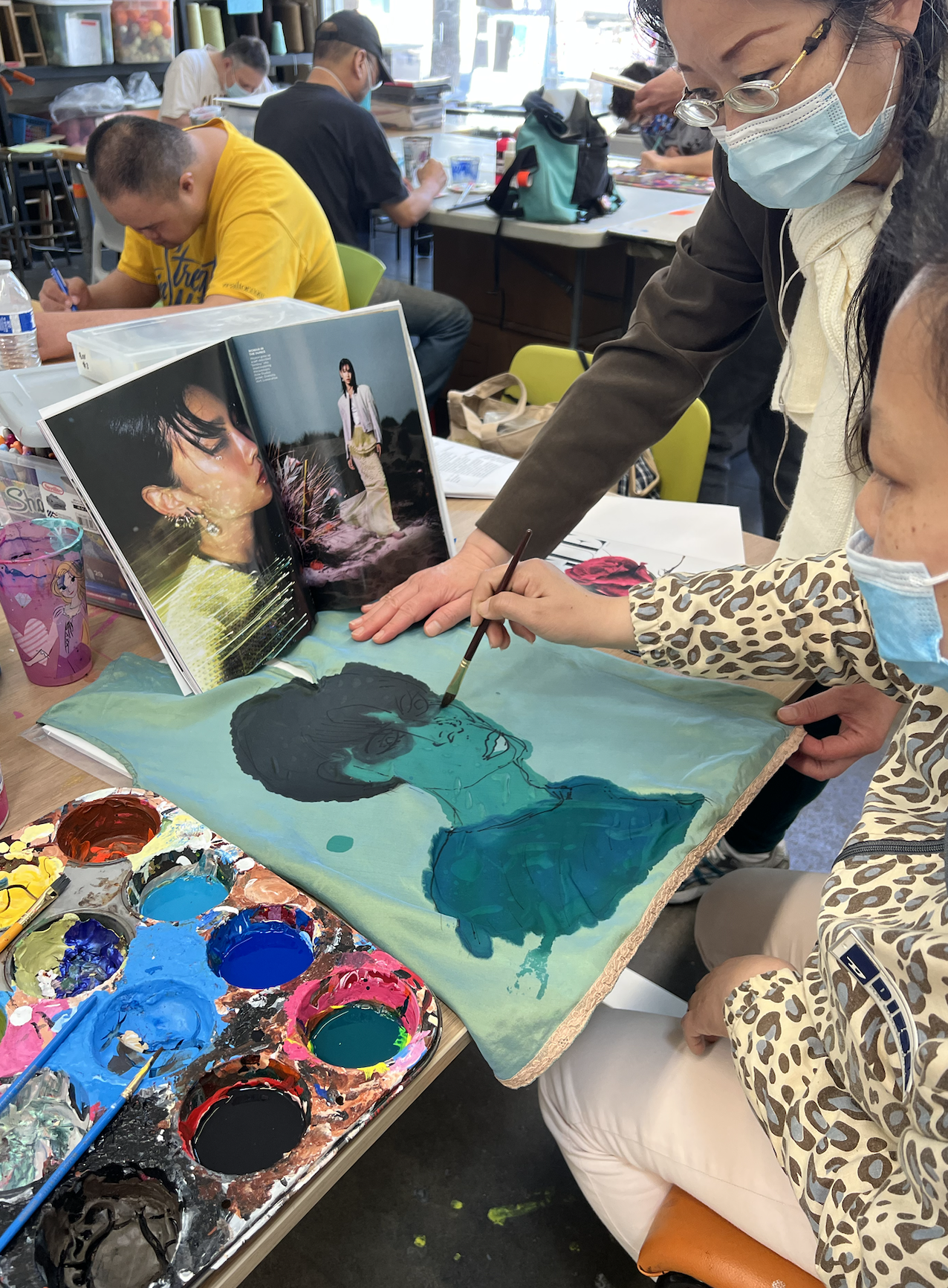 ERICA TANOV PARTNERS WITH CREATIVE GROWTH ART CENTER ON ERICA TANOV REVOLVE PROGRAM, FOSTERING SUSTAINABILITY AND SUPPORTING ARTISTIC EXPRESSION