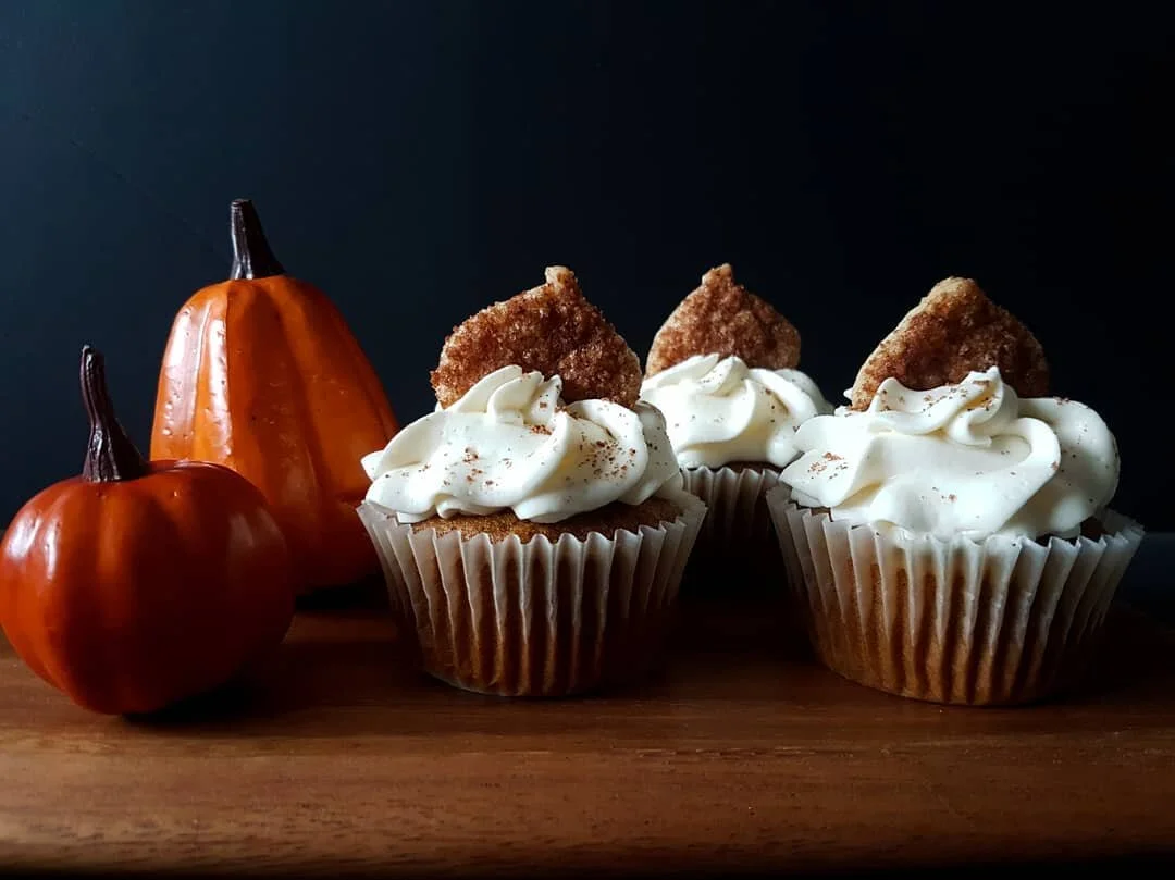 pumkin cupcake.jpg