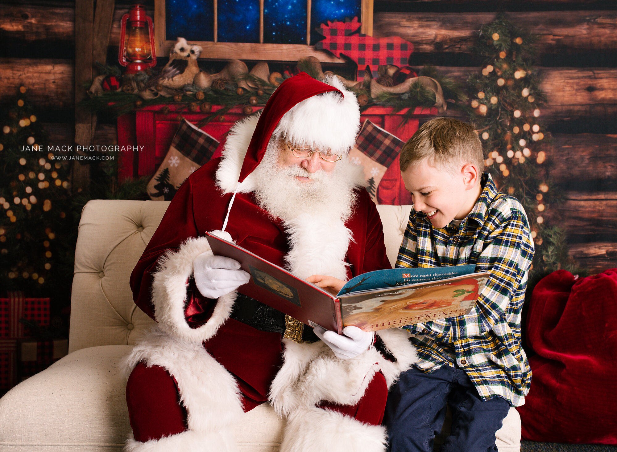 santa pictures in towson.jpg