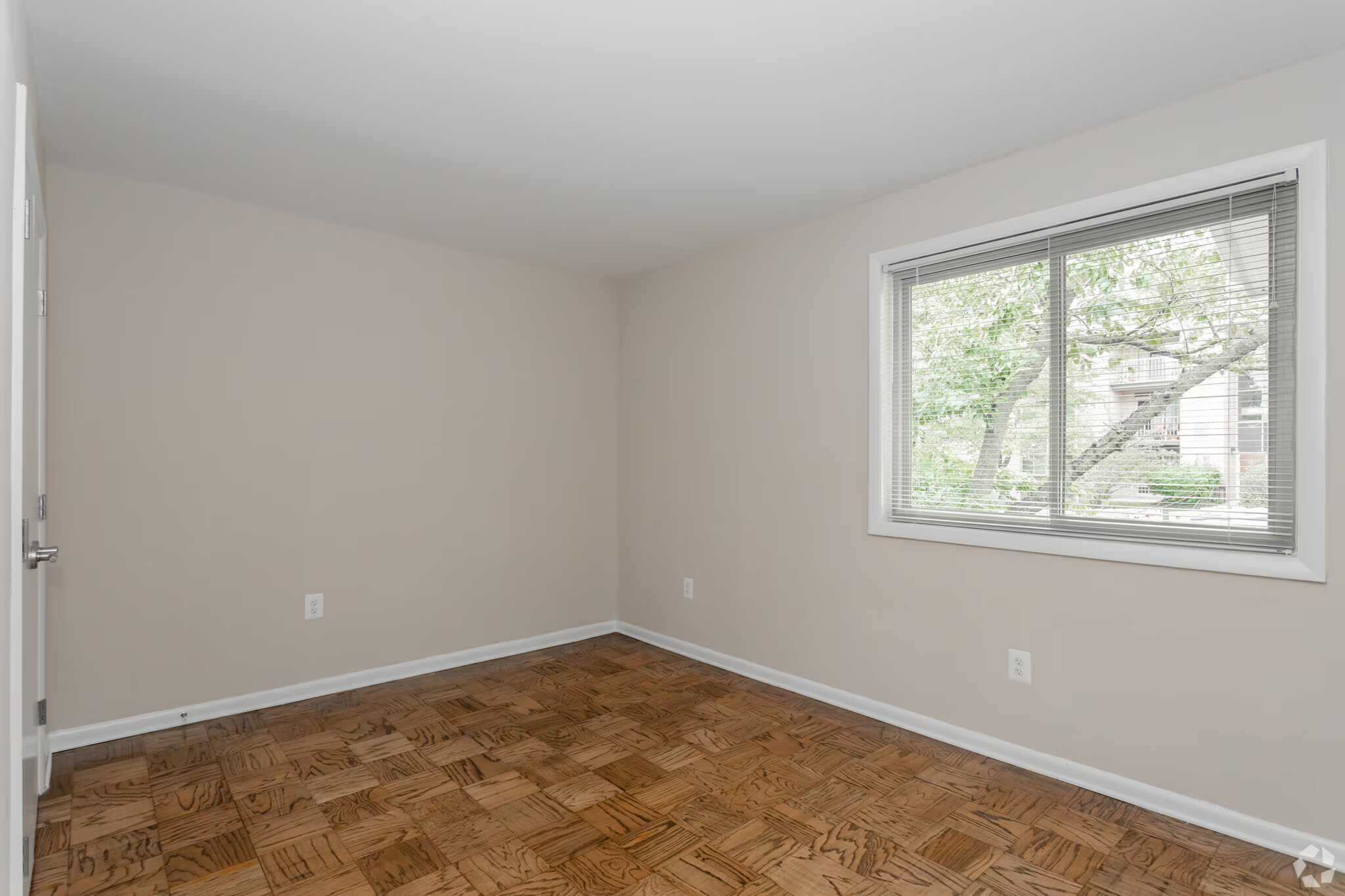 randle-hill-washington-dc-1br-1ba---650sf (2) 1.png