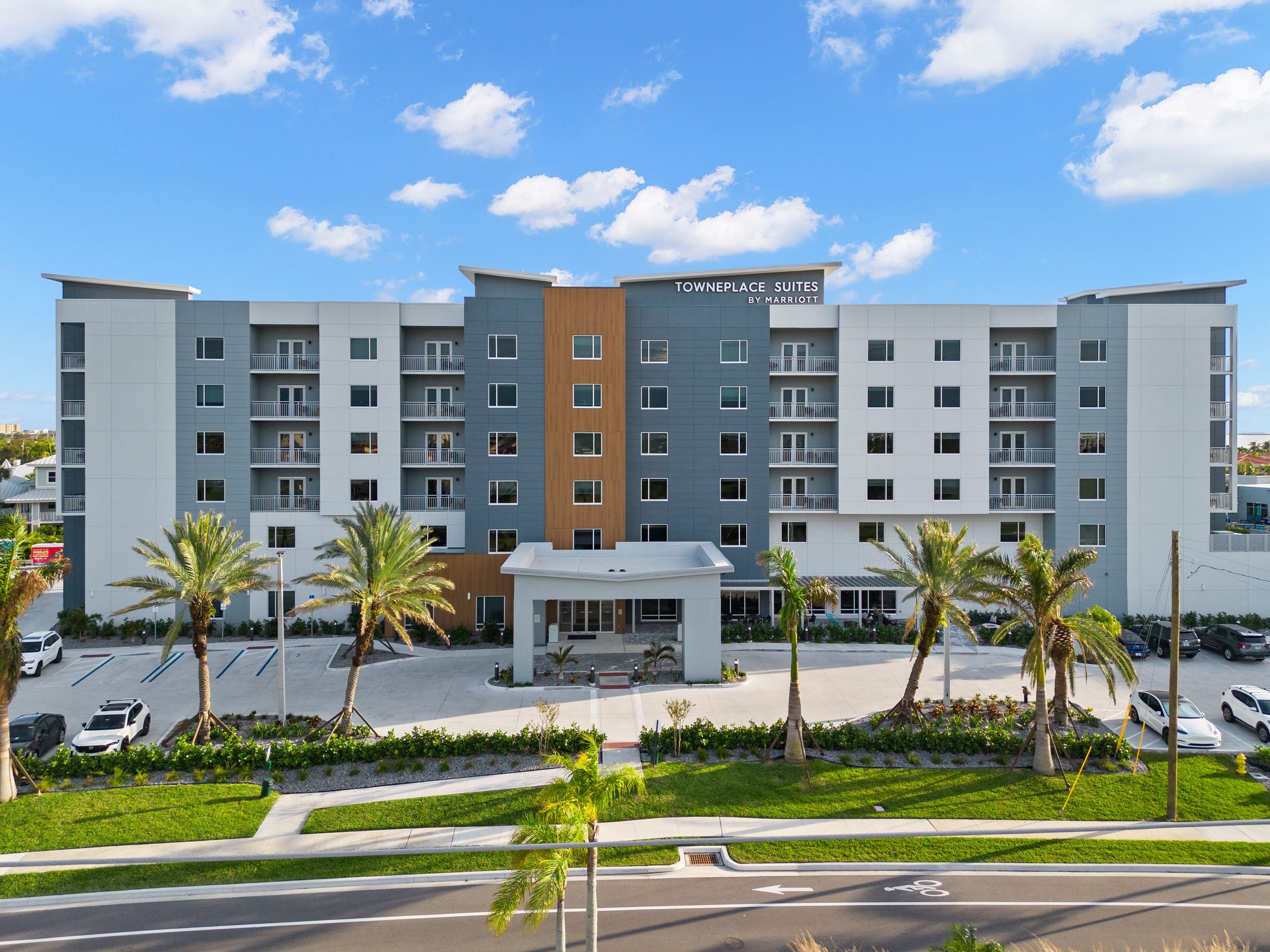Port Canaveral Cruise Hotel Specials Park Port Canaveral modern-unit-in-downtown-miami-with-free-parking-miami-updated-prices