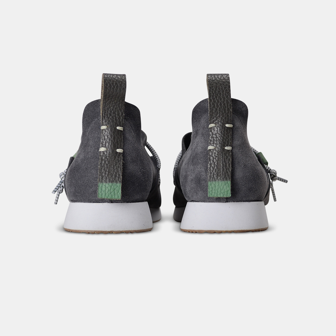 Mateo_Grey_Heel.jpg