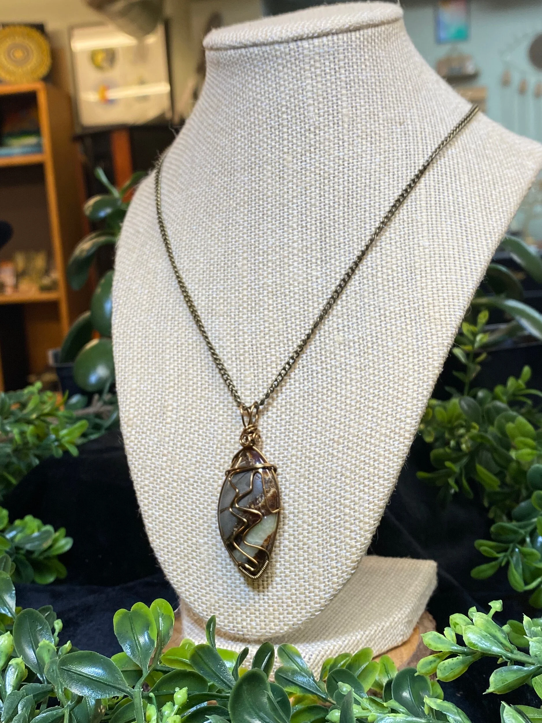 4EA14CB8-D0D9-4B85-B7B6-24CAFC8945EE