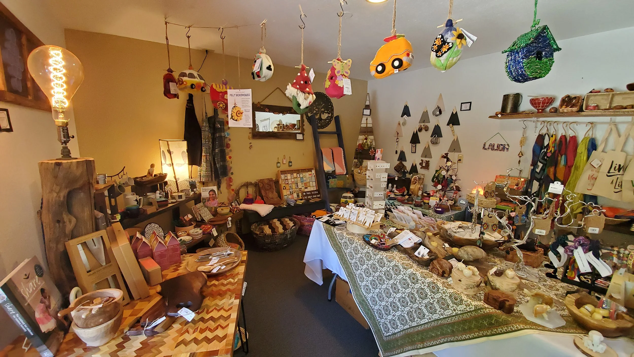 RoslynGifts3.jpg