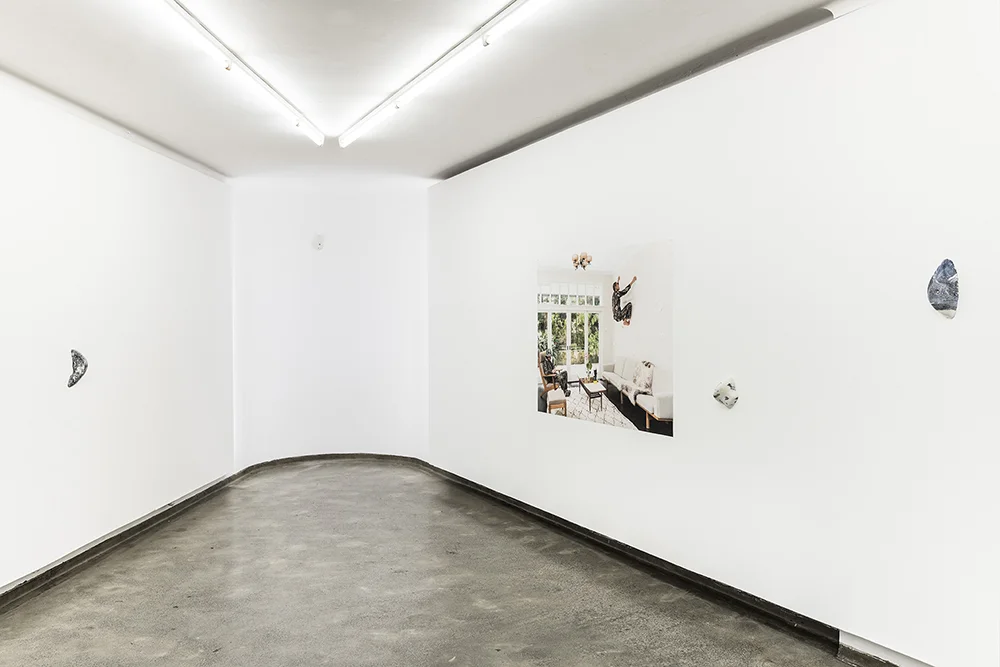 Kao Wasikowski,climb, grip, hold, 2019,Firstdraft.jpg