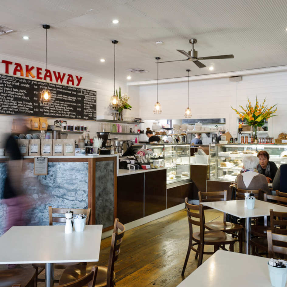 BREAKFAST Take a pick from of the many cafes in town … The Gerringong Deli, Quiet Coffee, Fern Street, Blue Goose or Blue Espresso.