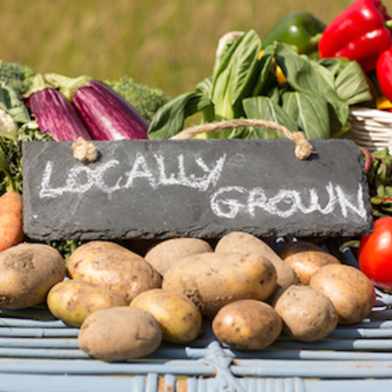 GERRINGONG MARKET Held the 3rd Saturday of every month in the park across the road from Soul, you will find a variety of stalls. Grab a coffee and stroll around the market … the gozlemes are well worth a try.